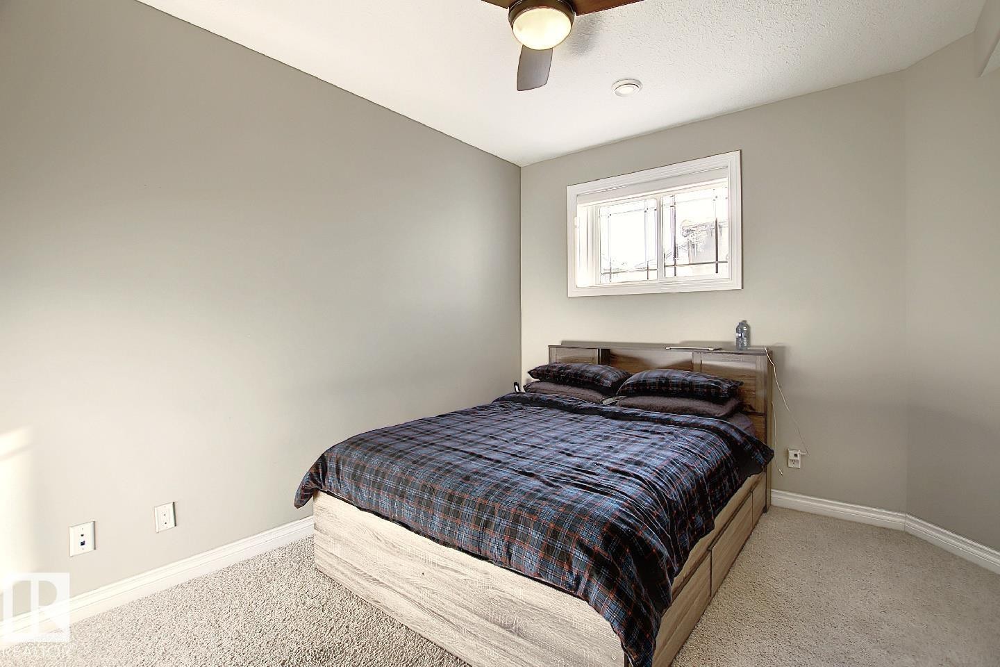 13020 164 Avenue, Edmonton, AB - Indoor Photo Showing Bedroom