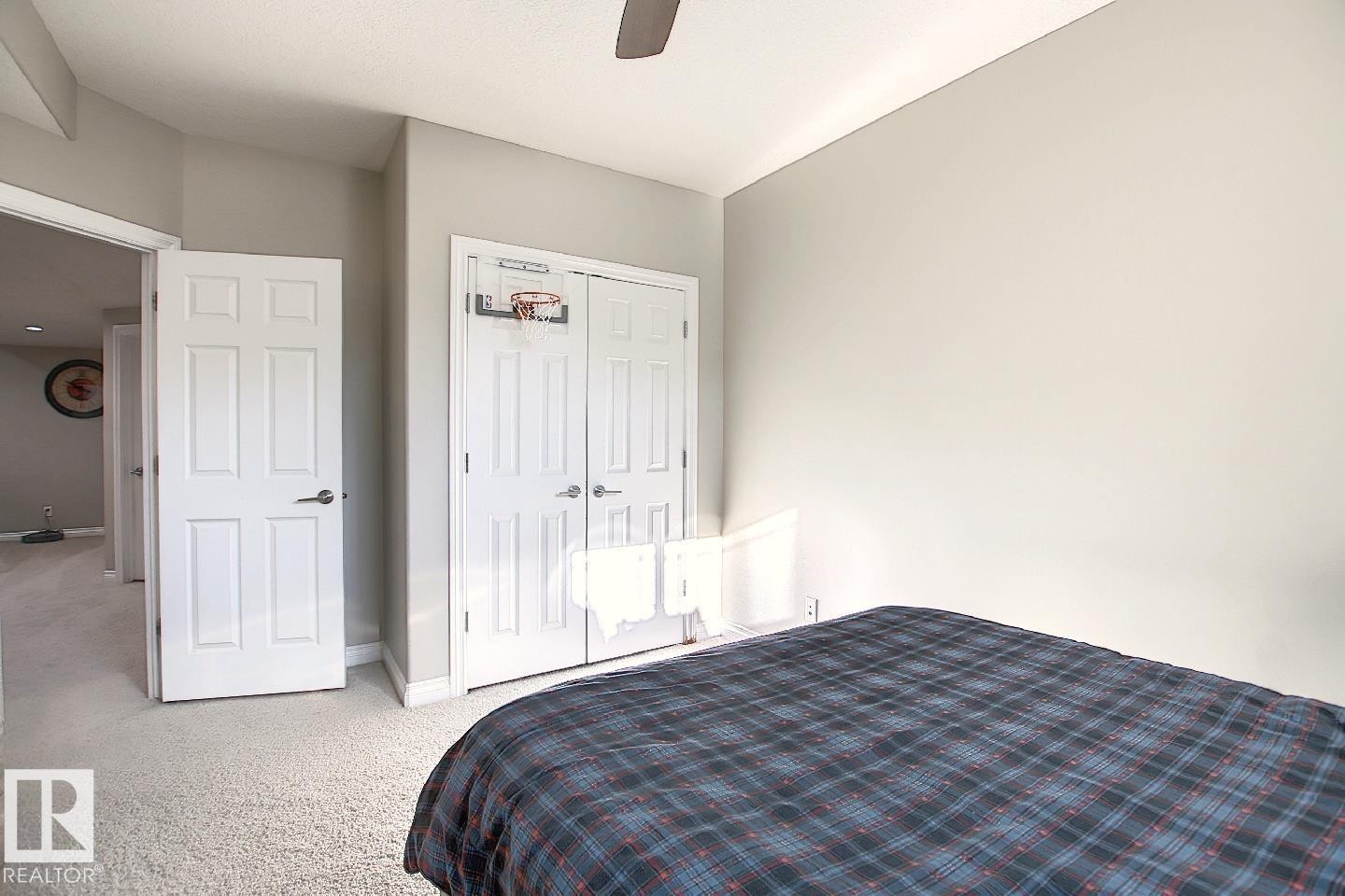 13020 164 Avenue, Edmonton, AB - Indoor Photo Showing Bedroom