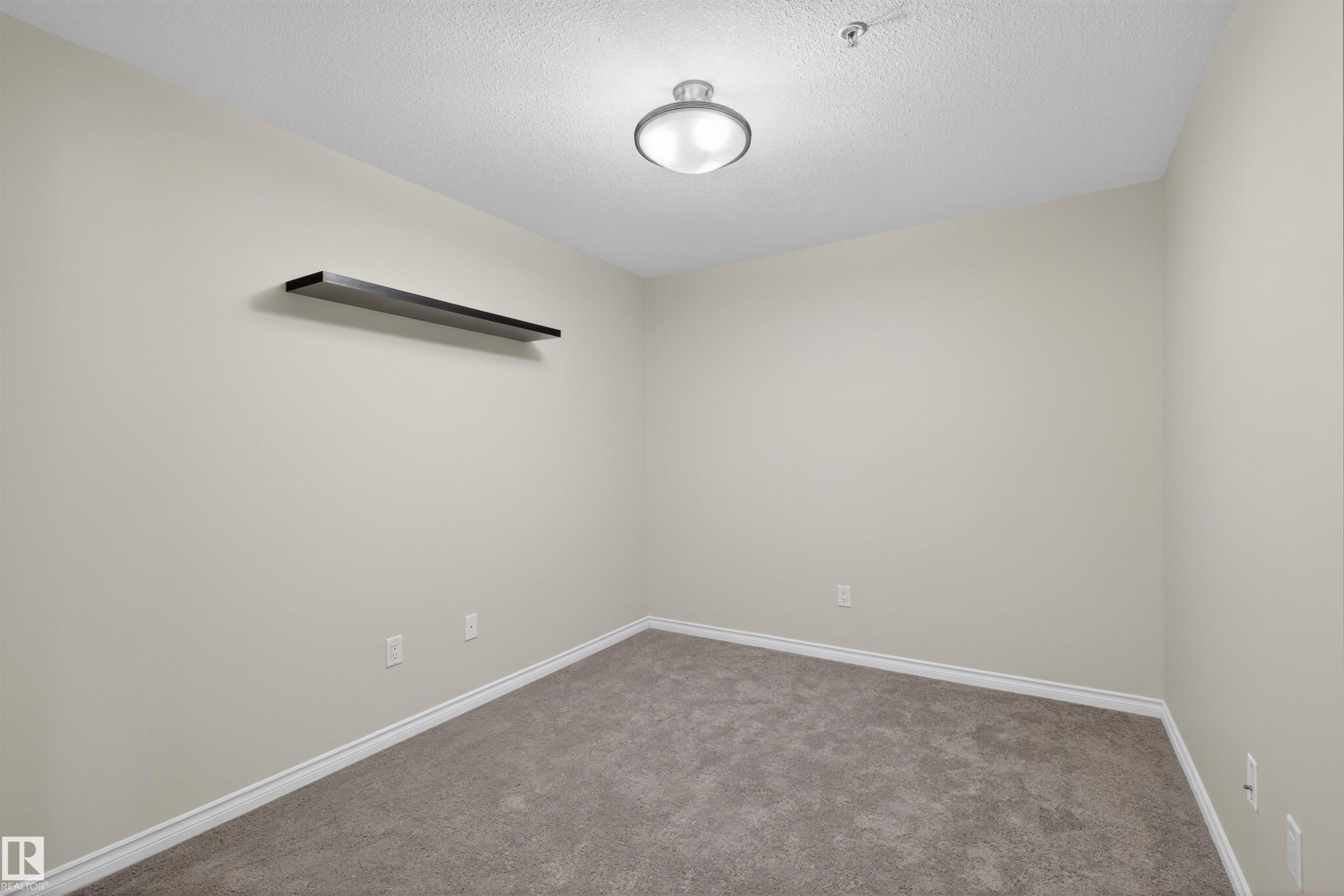 102 1589 Glastonbury Boulevard, Edmonton, AB - Indoor Photo Showing Other Room