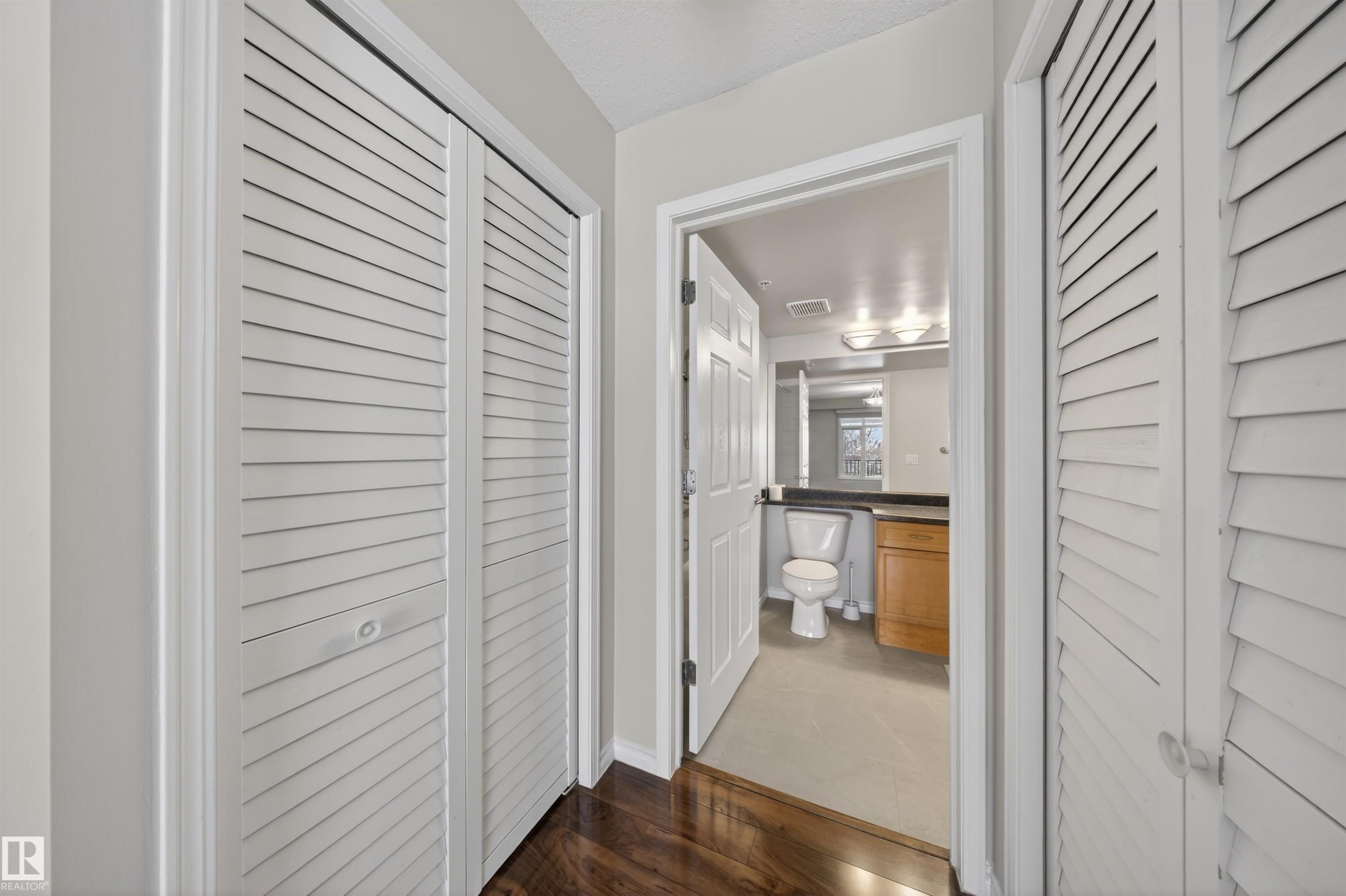 102 1589 Glastonbury Boulevard, Edmonton, AB - Indoor