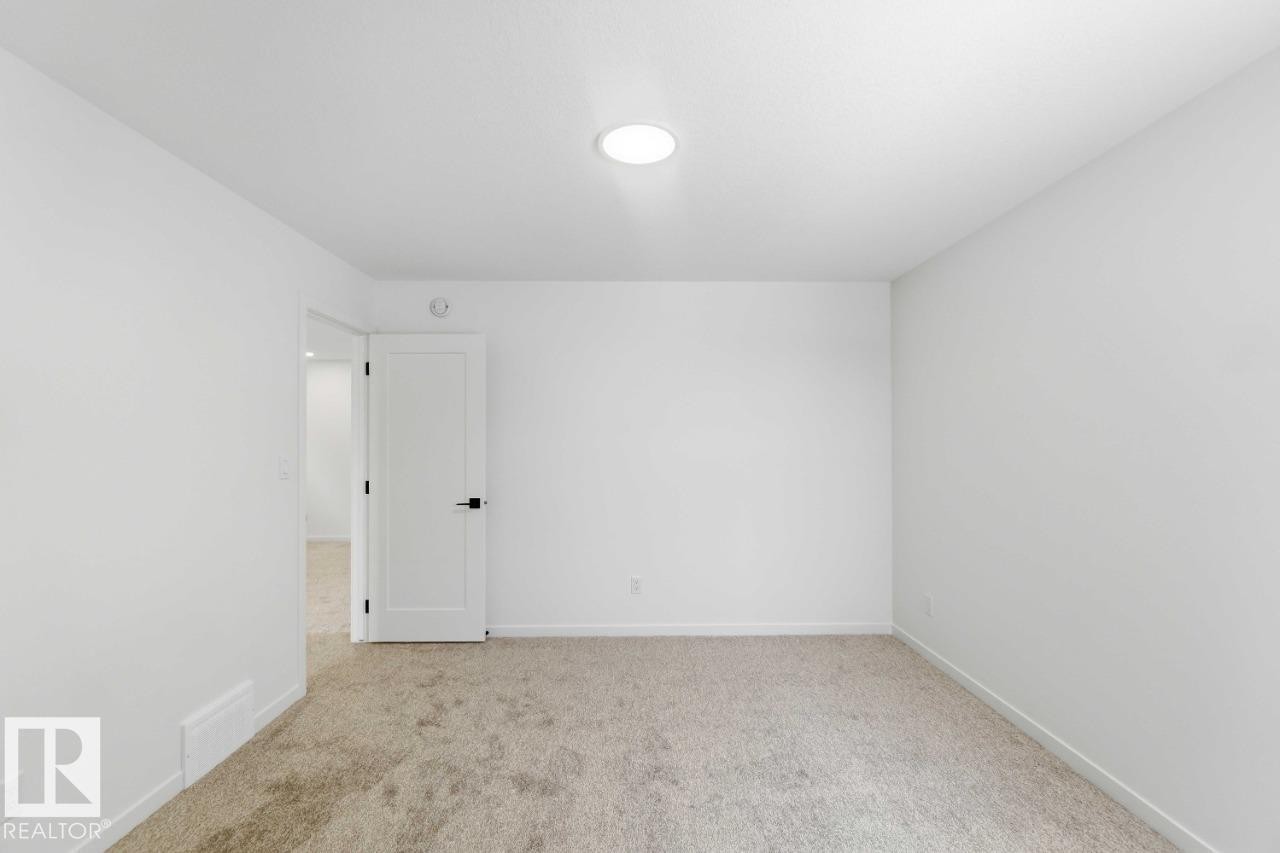52 Rhea Crescent, St. Albert, AB - Indoor Photo Showing Other Room