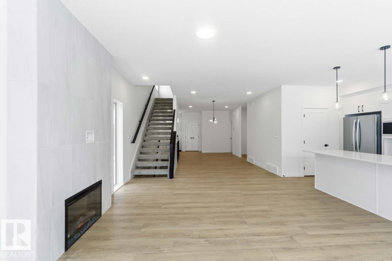 52 Rhea Crescent, St. Albert, AB - Indoor Photo Showing Other Room