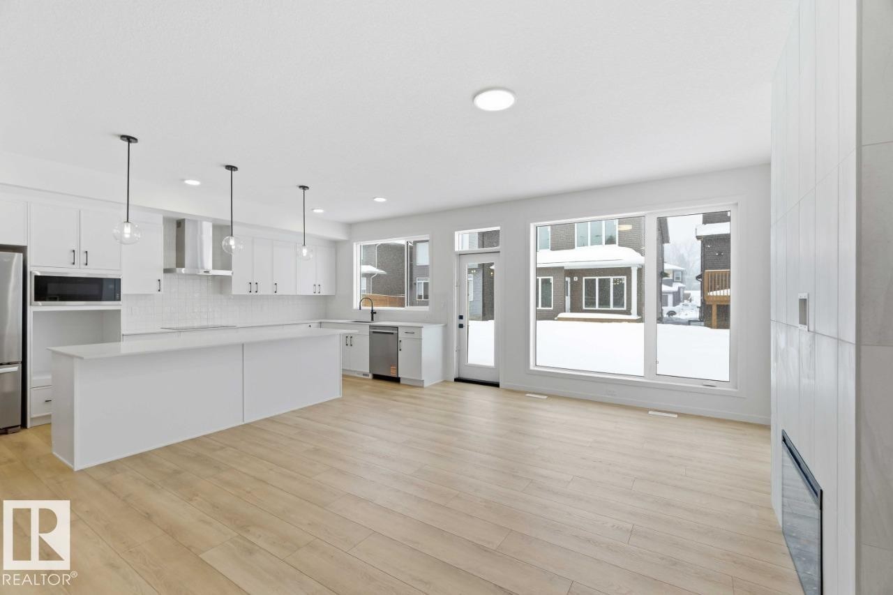52 Rhea Crescent, St. Albert, AB - Indoor Photo Showing Kitchen