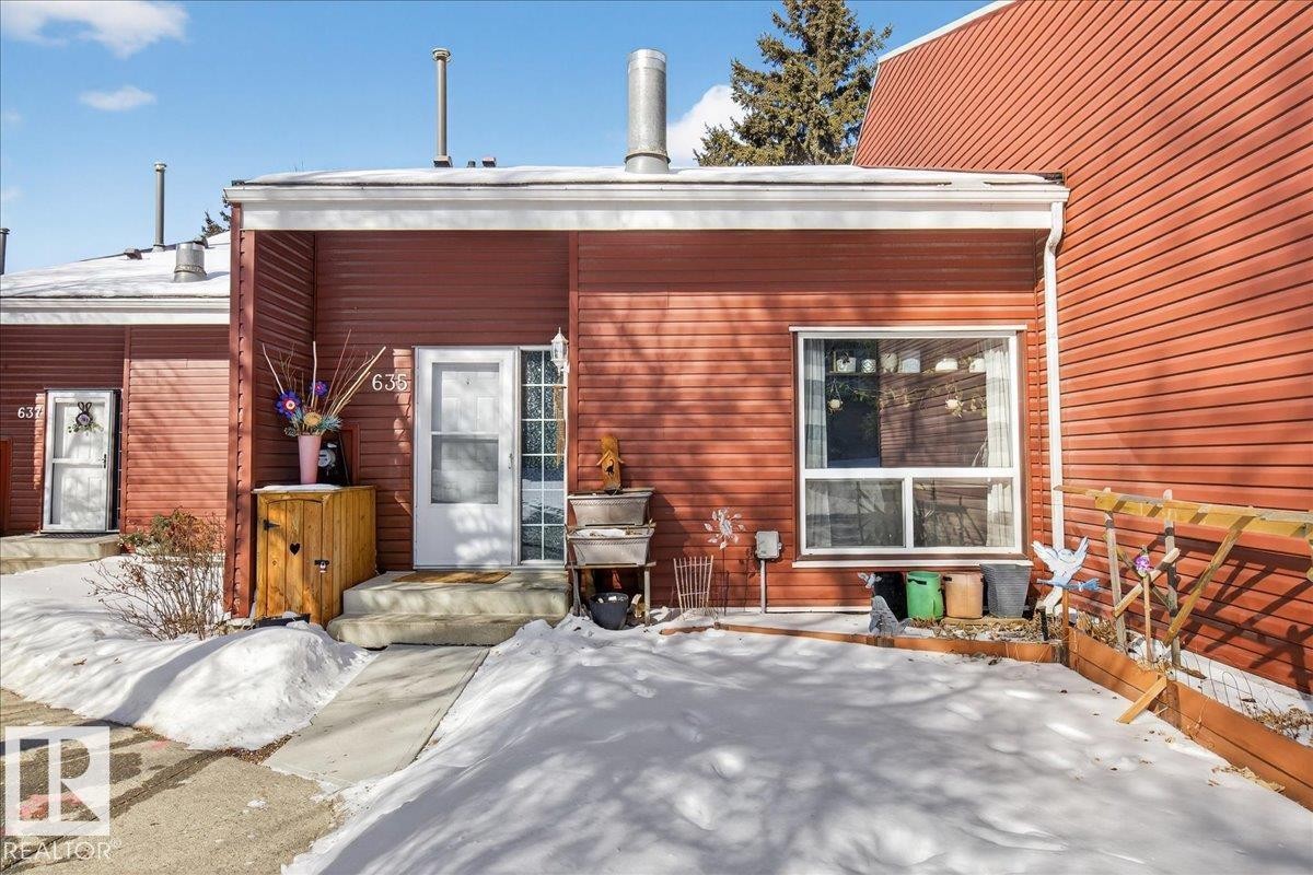 635 Millbourne Road E, Edmonton, AB - Outdoor With Exterior