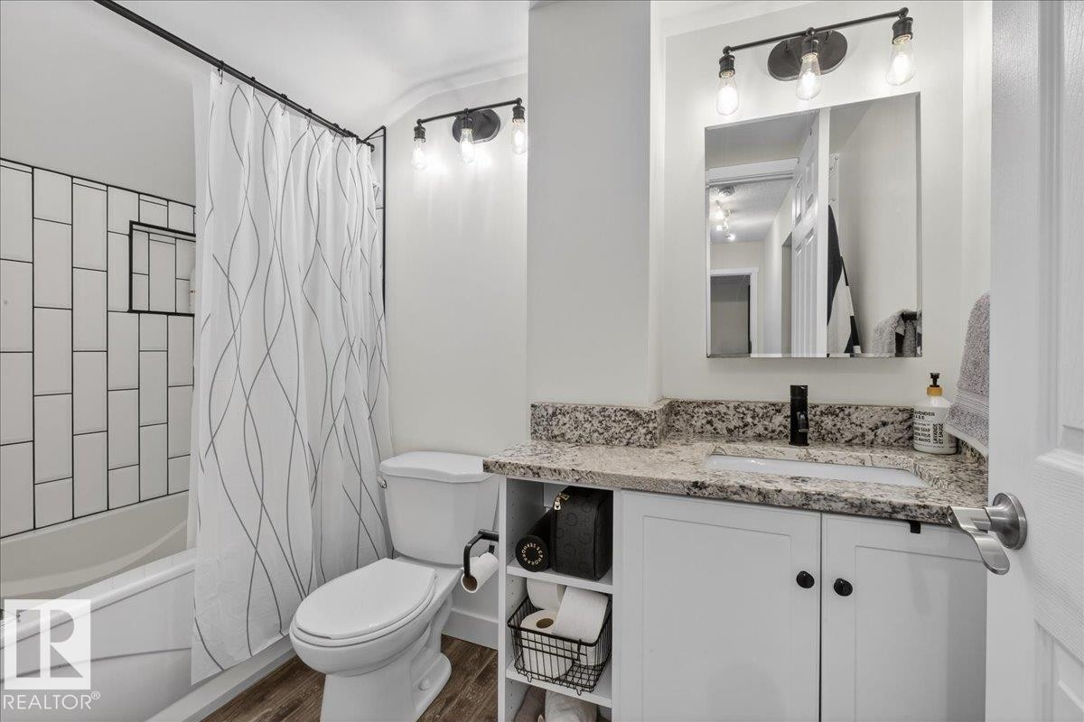 635 Millbourne Road E, Edmonton, AB - Indoor Photo Showing Bathroom