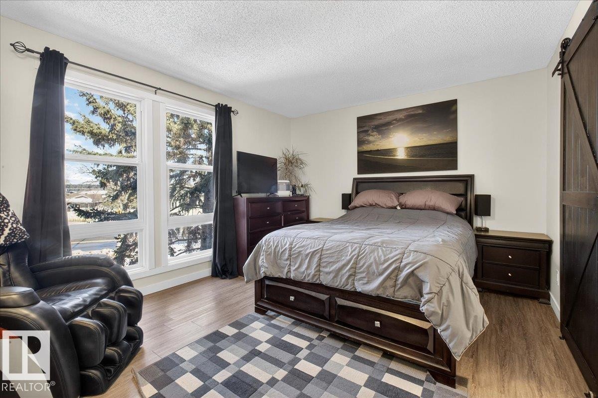 635 Millbourne Road E, Edmonton, AB - Indoor Photo Showing Bedroom