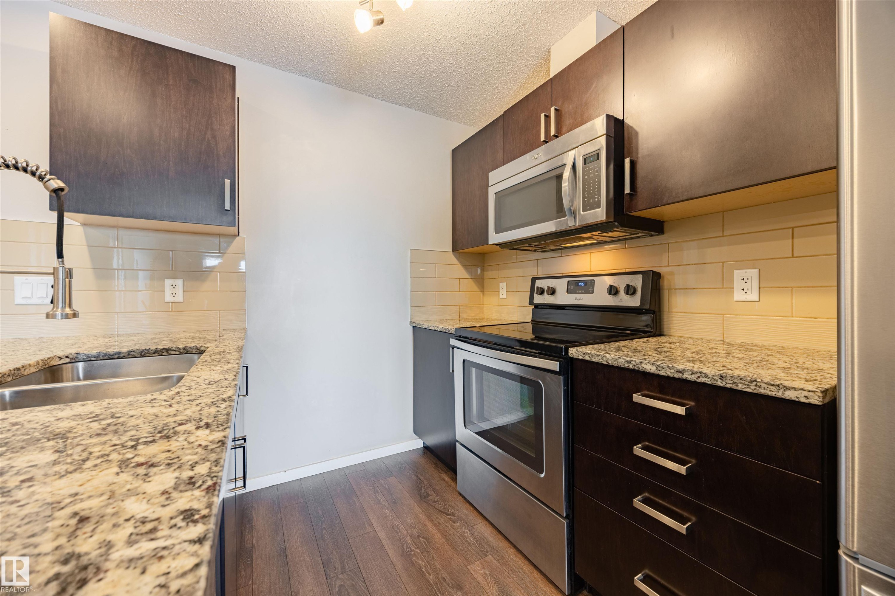 210 142 Ebbers Boulevard, Edmonton, AB