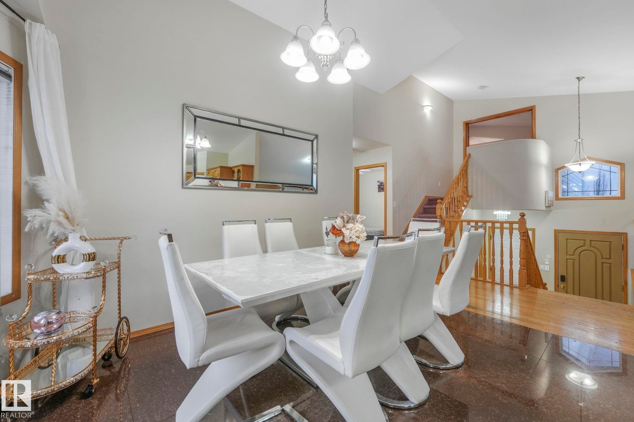 4720 150 Avenue, Edmonton, AB - Indoor Photo Showing Dining Room