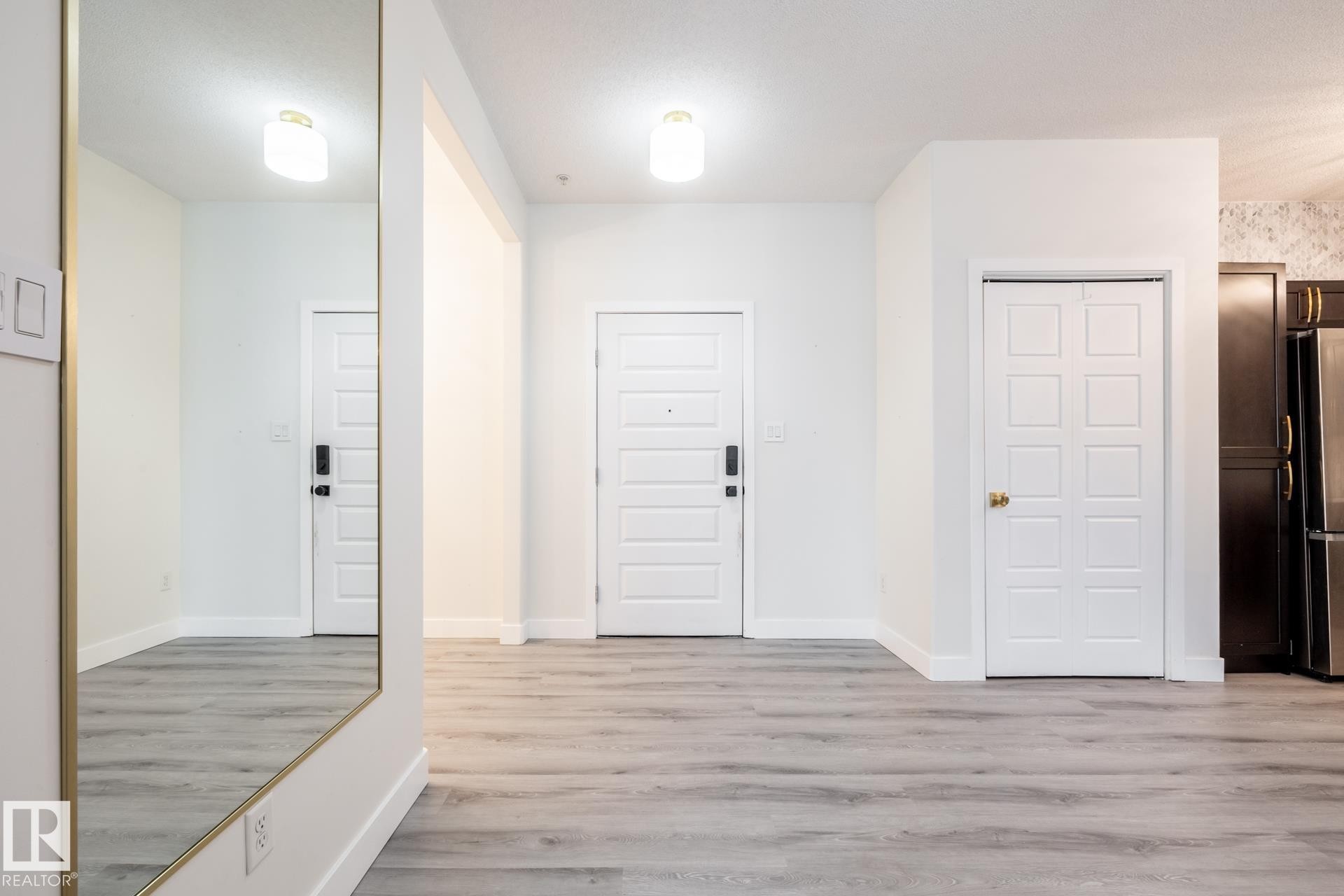 105 304 Ambleside Link Link, Edmonton, AB - Indoor Photo Showing Other Room