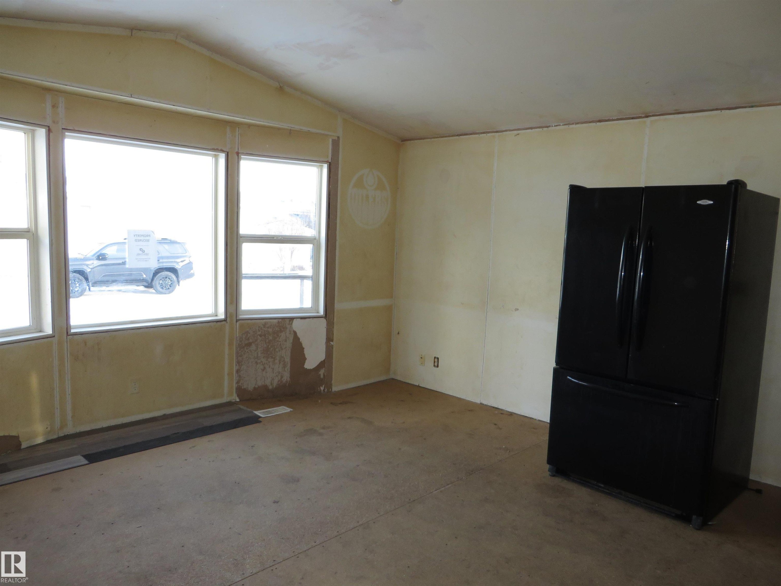 53 Willow Park Estates, Leduc, AB - Indoor Photo Showing Other Room