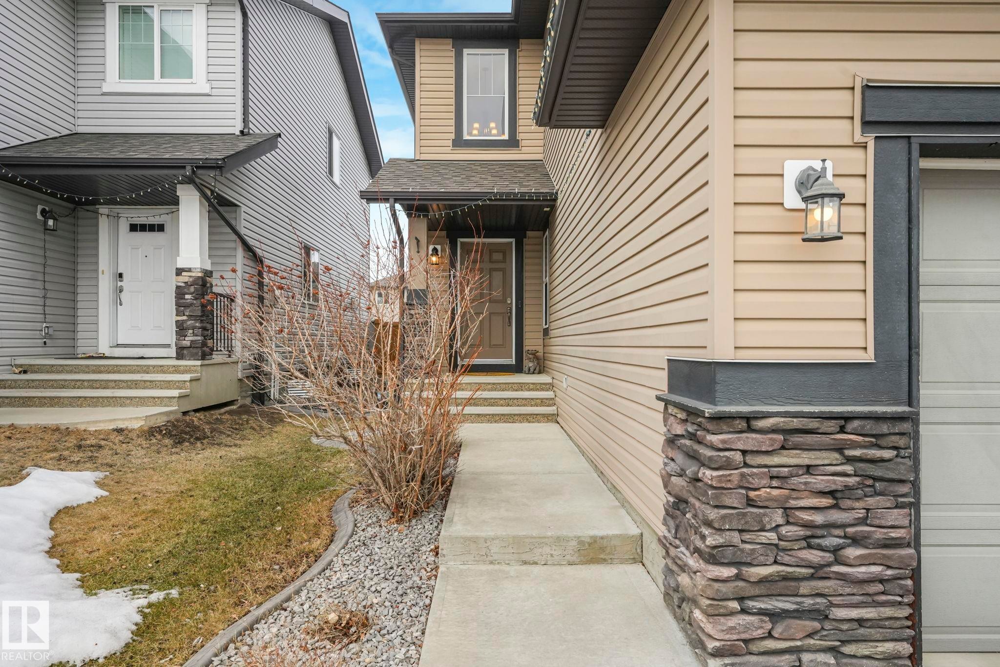 1548 36 Avenue, Edmonton, AB - Outdoor With Exterior