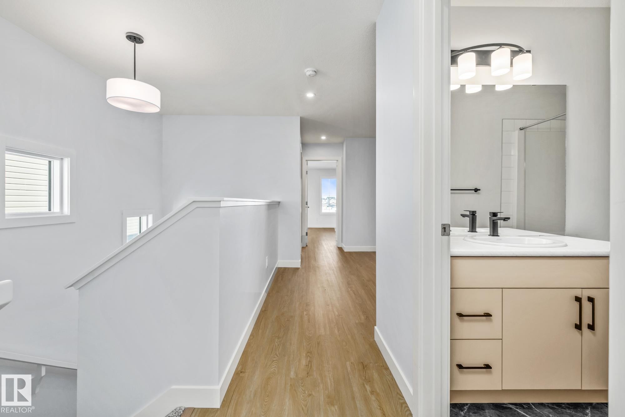 110 Honeysuckle Green, Leduc, AB - Indoor Photo Showing Other Room