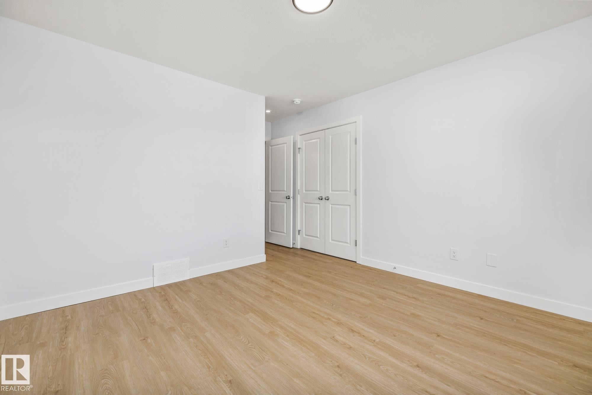 110 Honeysuckle Green, Leduc, AB - Indoor Photo Showing Other Room