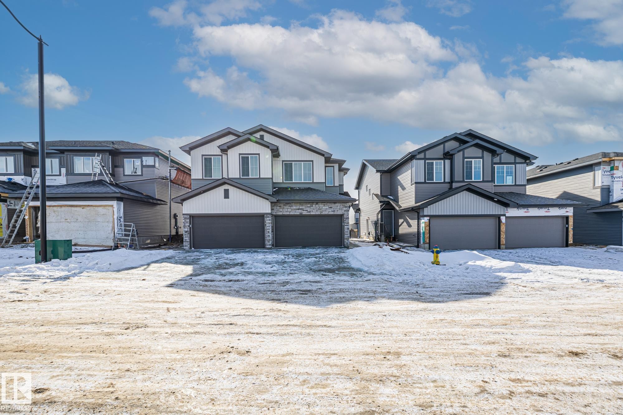 110 Honeysuckle Green, Leduc, AB - Outdoor With Facade