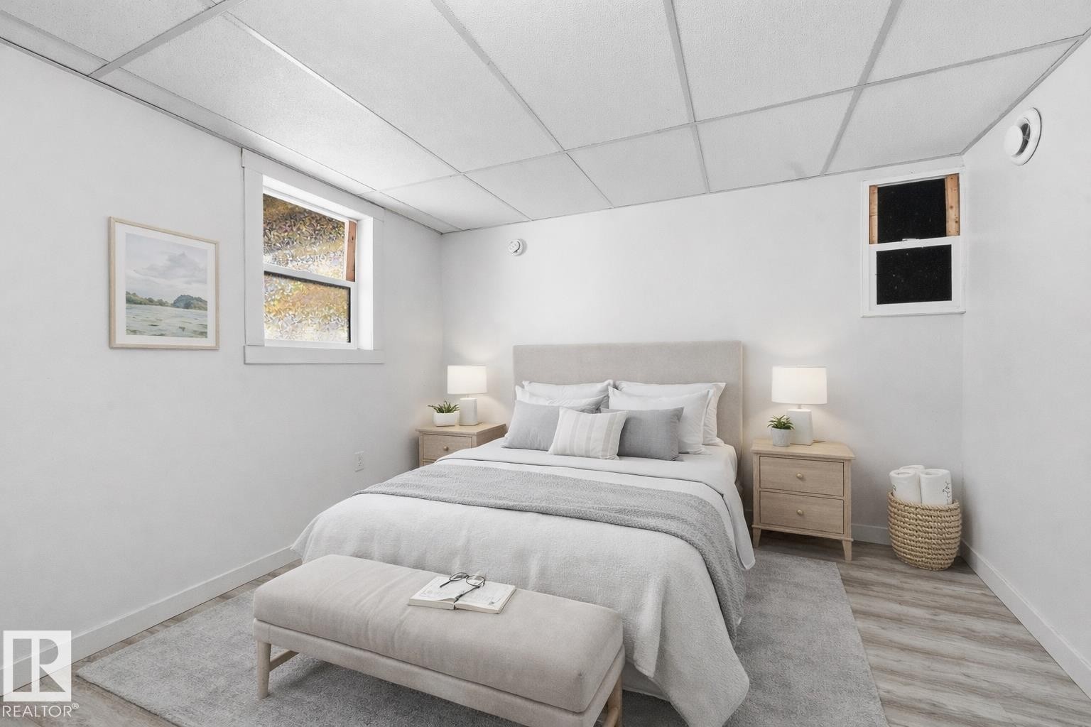 Virtually staged - 9848 87 Avenue, Edmonton, AB - Indoor Photo Showing Bedroom