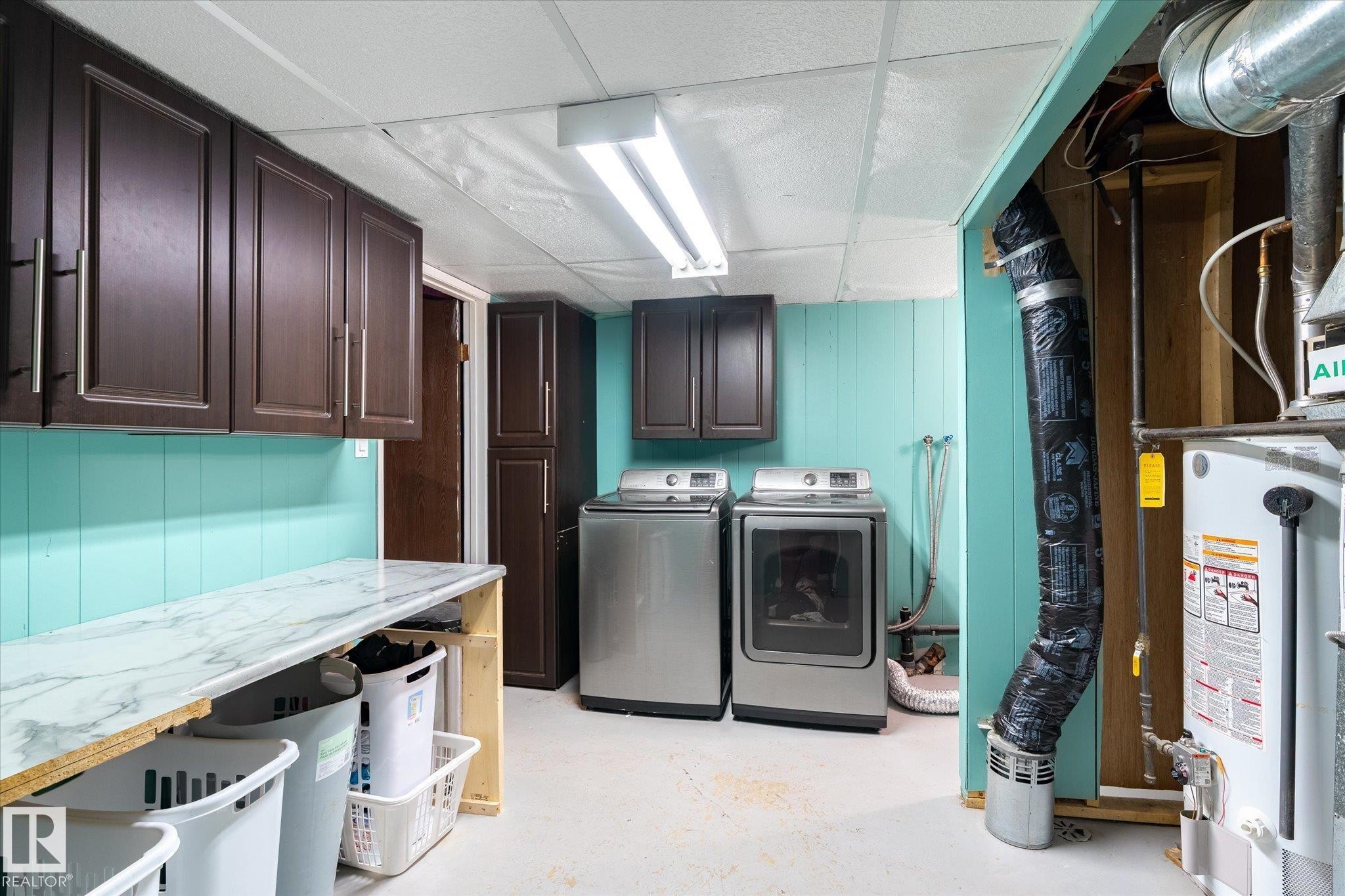 29 Laydon Drive, St. Albert, AB - Indoor Photo Showing Laundry Room