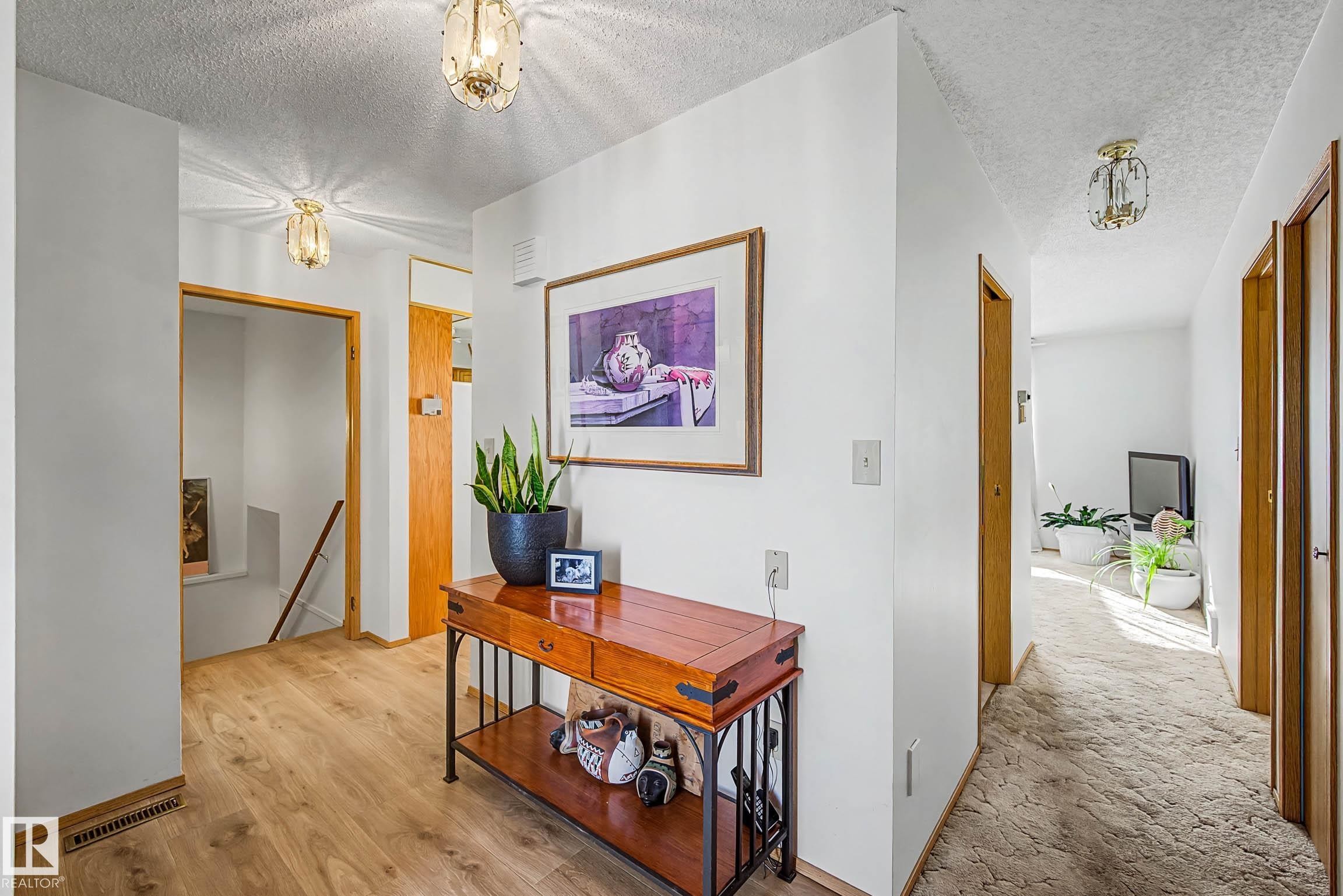 41 903 109 Street Nw, Edmonton, AB - Indoor Photo Showing Other Room