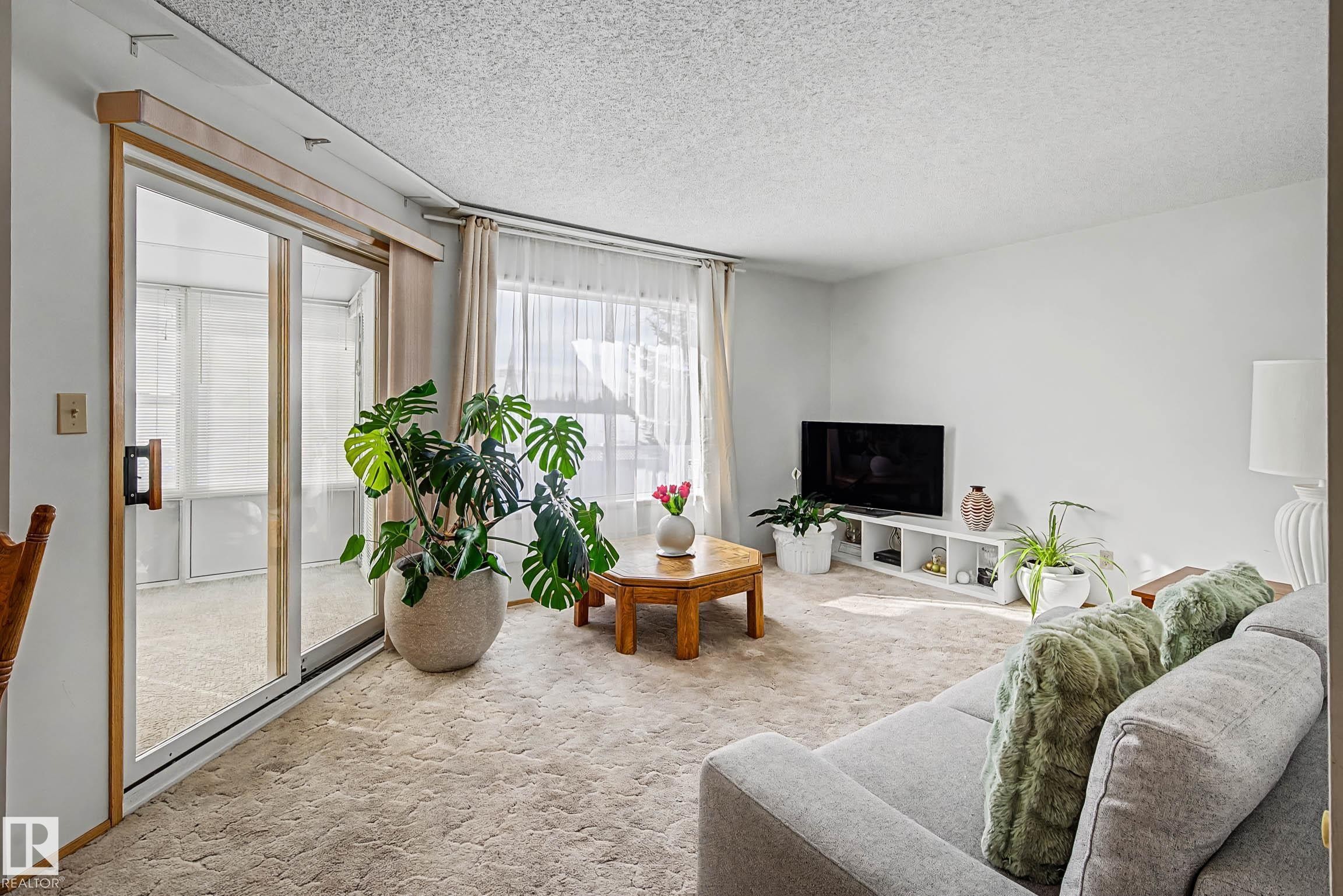41 903 109 Street Nw, Edmonton, AB - Indoor