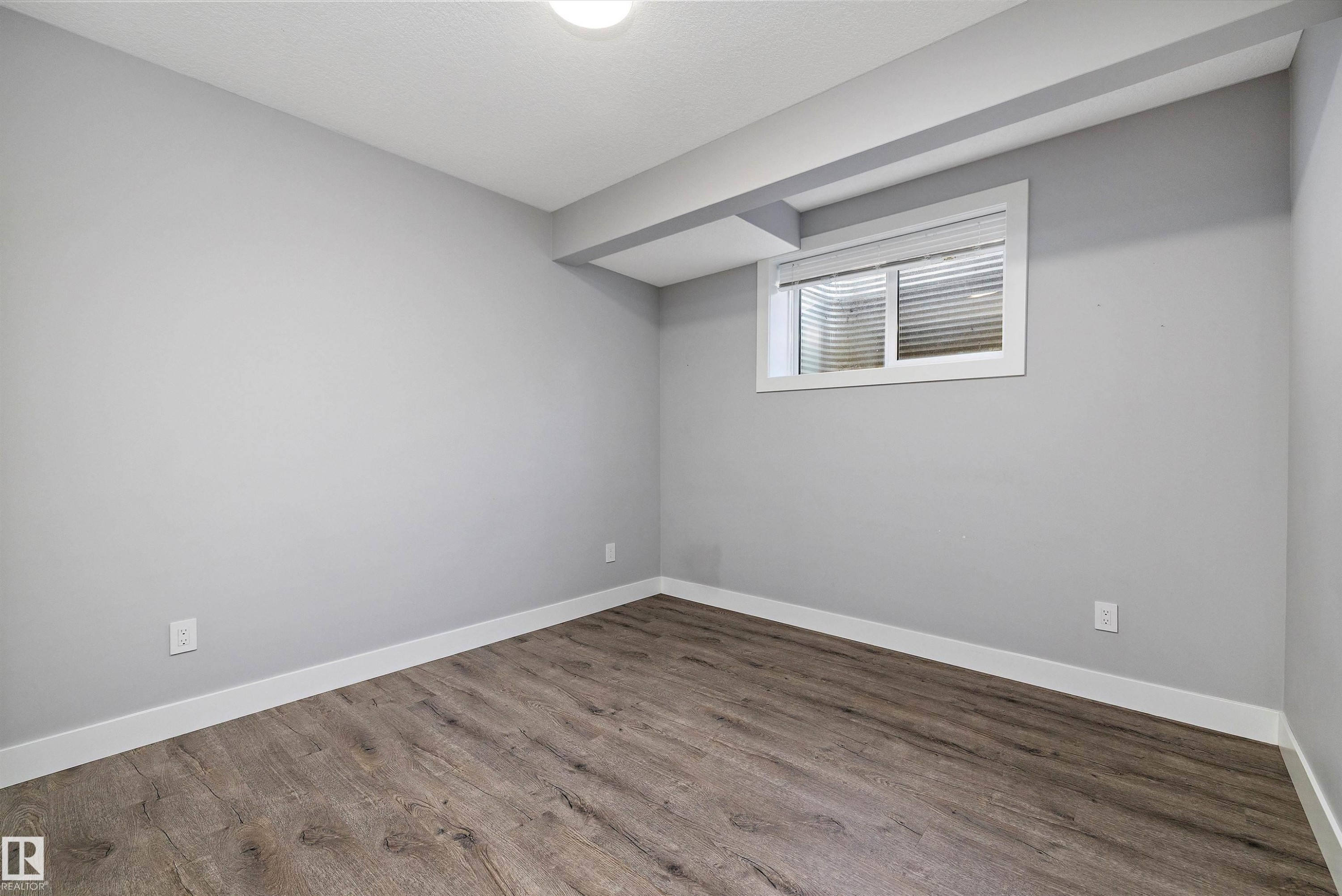 3380 Chickadee Drive, Edmonton, AB - Indoor Photo Showing Other Room