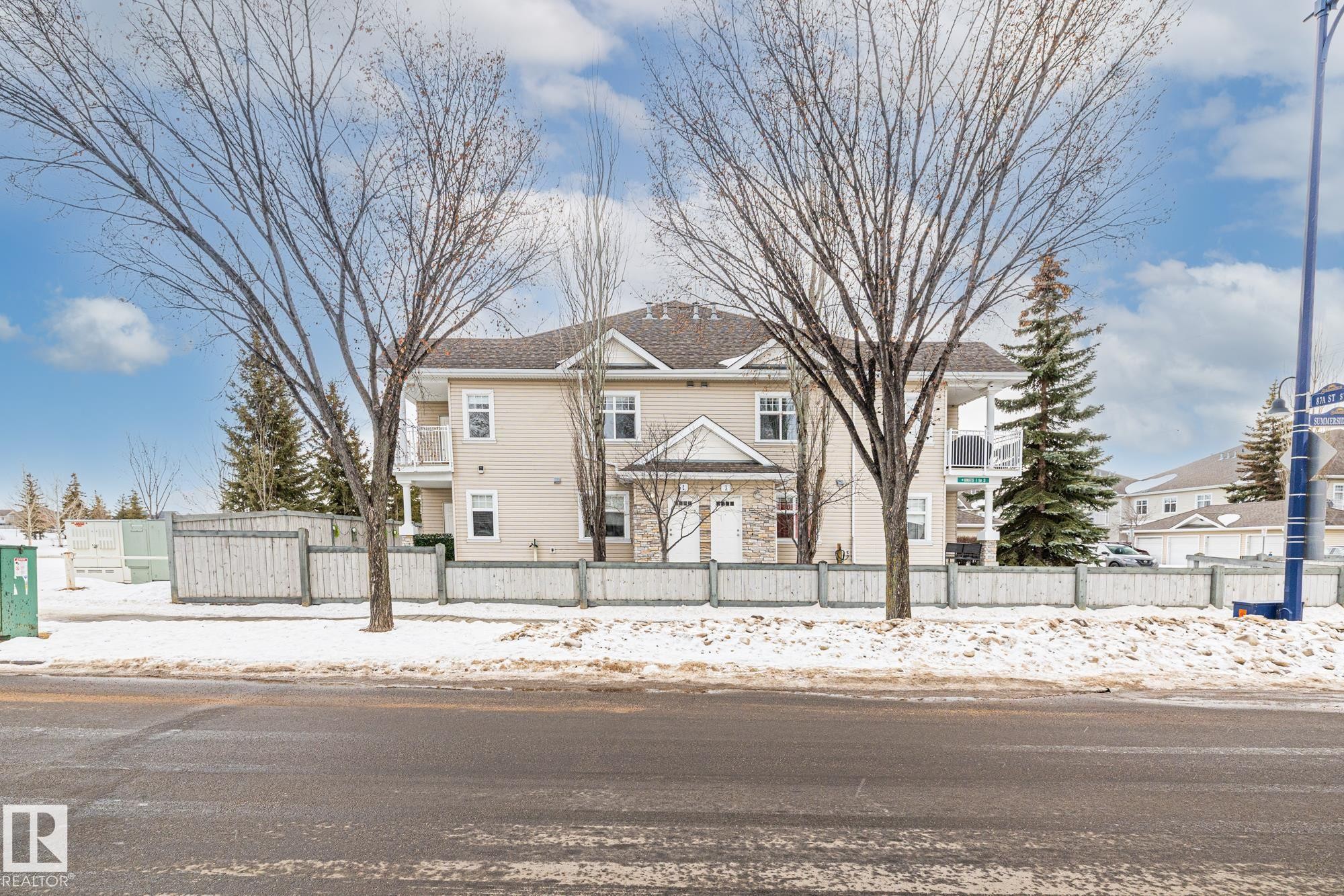 2 1179 Summerside Drive, Edmonton, AB - Outdoor