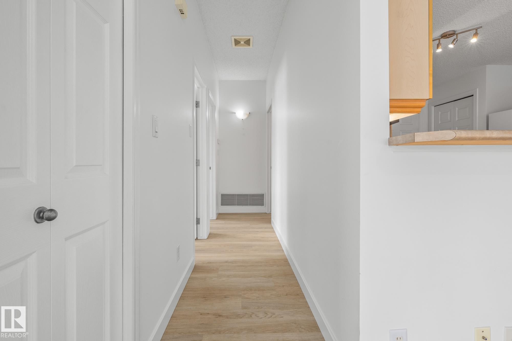 2 1179 Summerside Drive, Edmonton, AB - Indoor Photo Showing Other Room