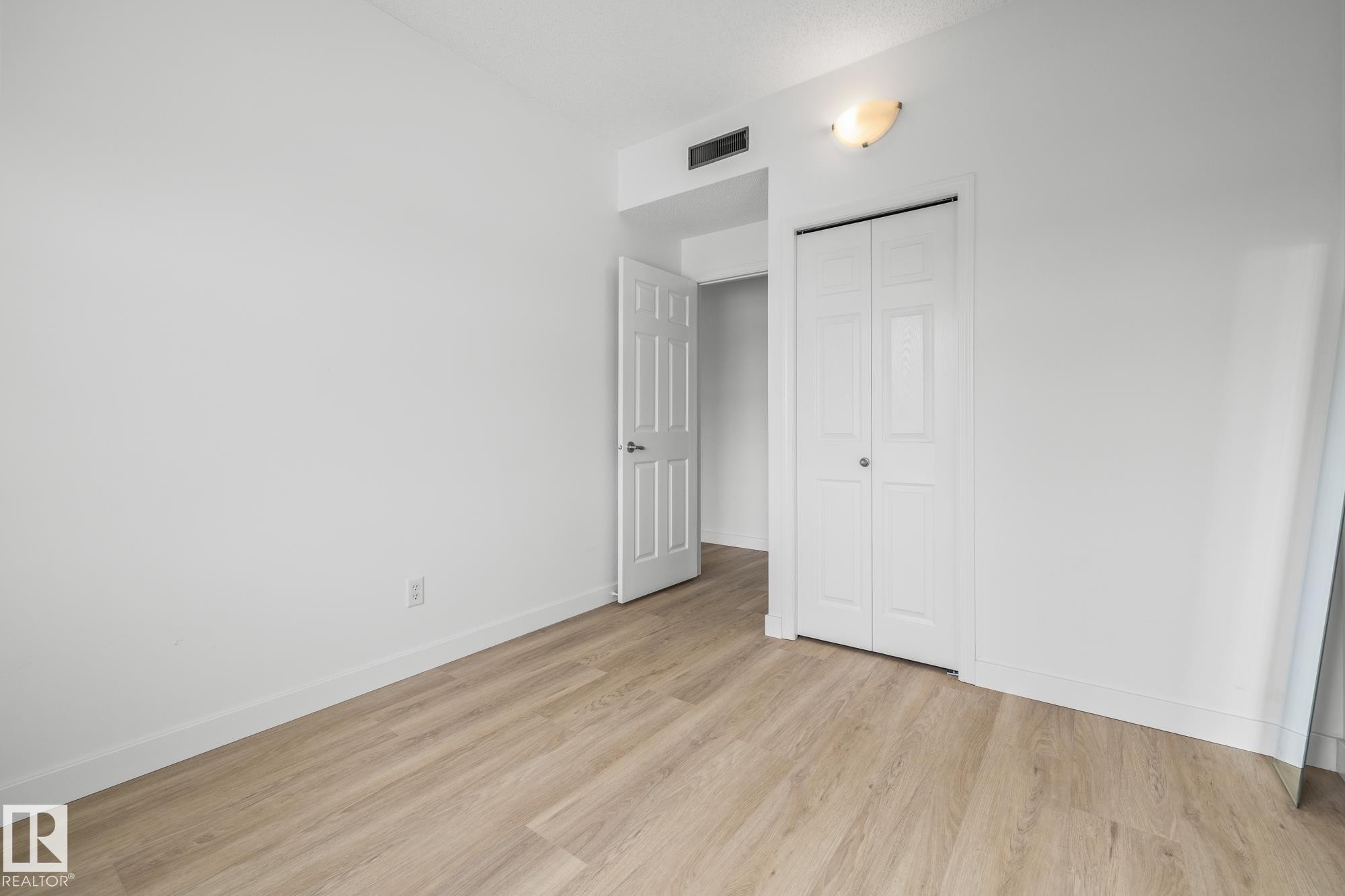 2 1179 Summerside Drive, Edmonton, AB - Indoor Photo Showing Other Room