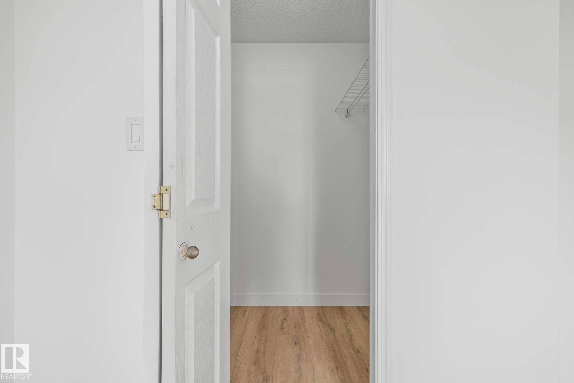 2 1179 Summerside Drive, Edmonton, AB - Indoor Photo Showing Other Room