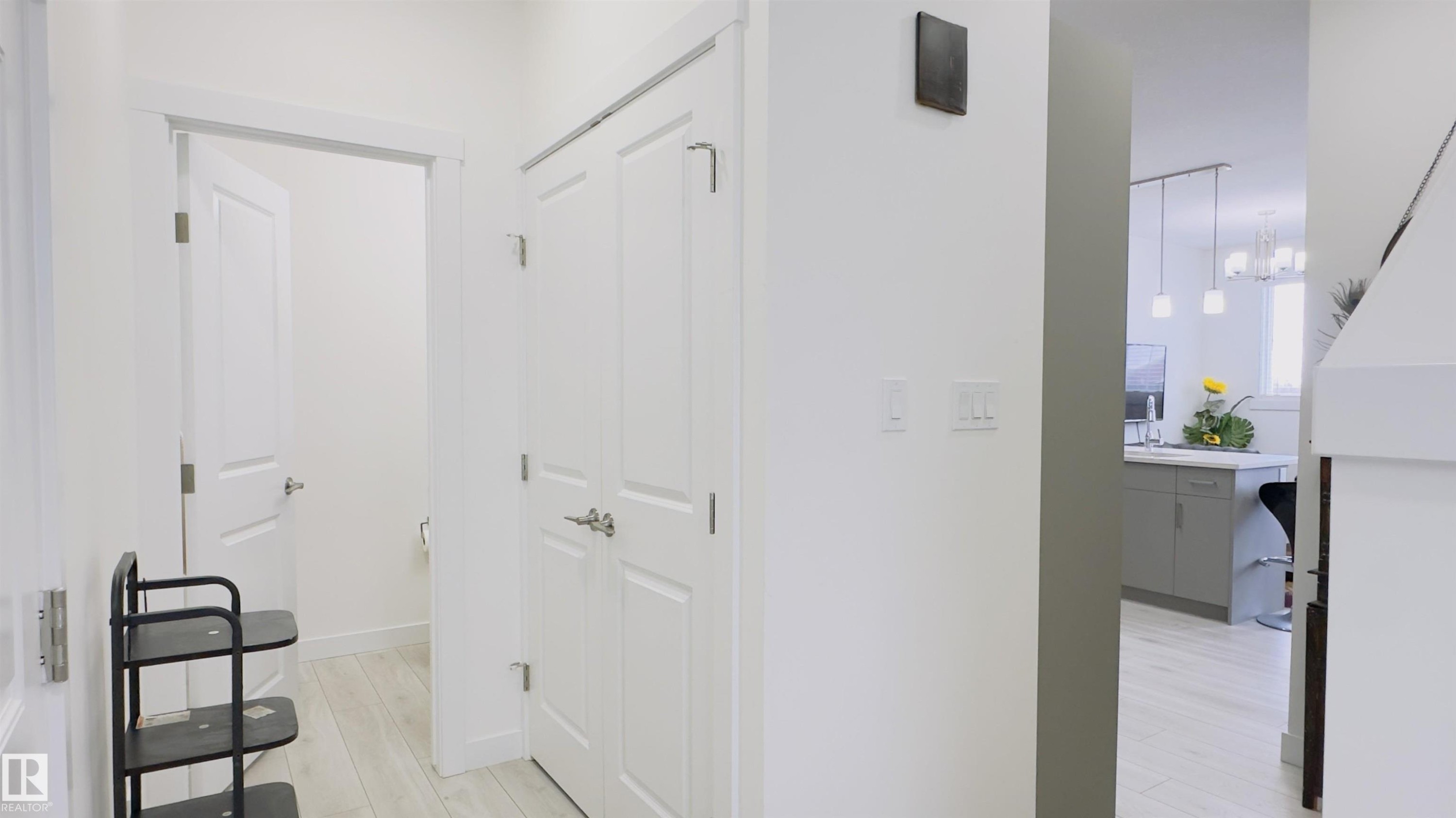 21 7110 Keswick Common, Edmonton, AB - Indoor Photo Showing Other Room