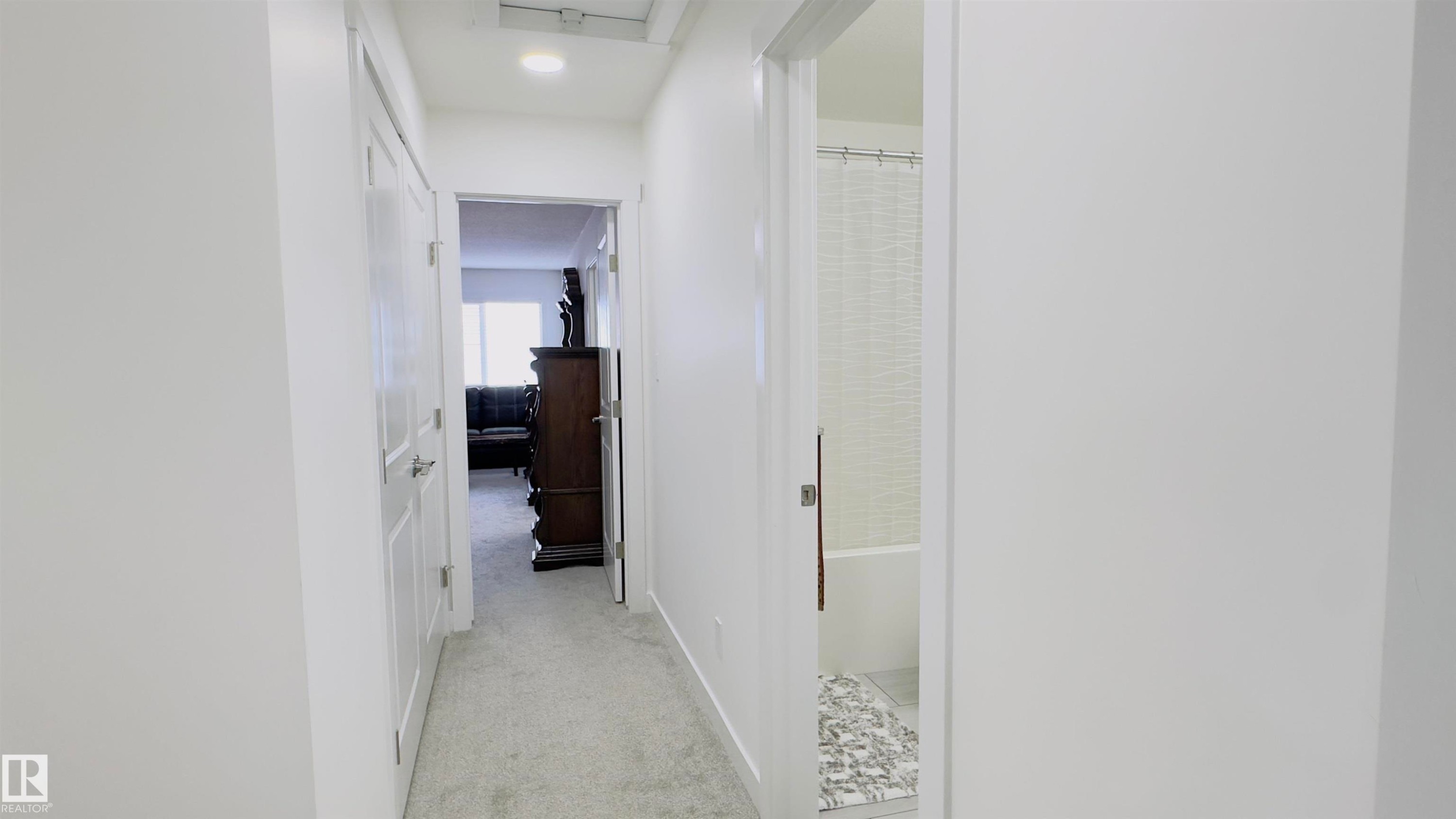 21 7110 Keswick Common, Edmonton, AB - Indoor Photo Showing Other Room