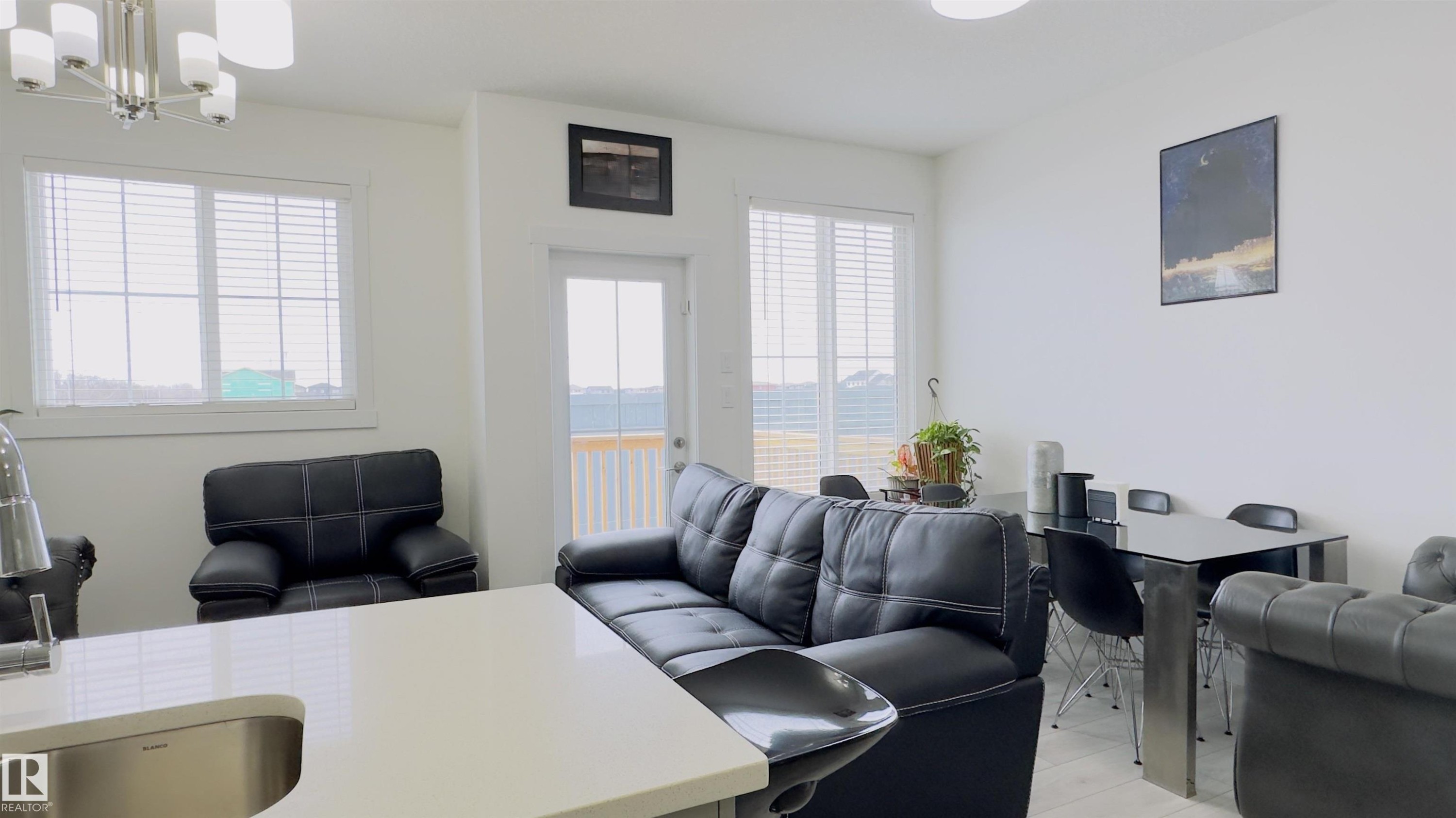21 7110 Keswick Common, Edmonton, AB - Indoor