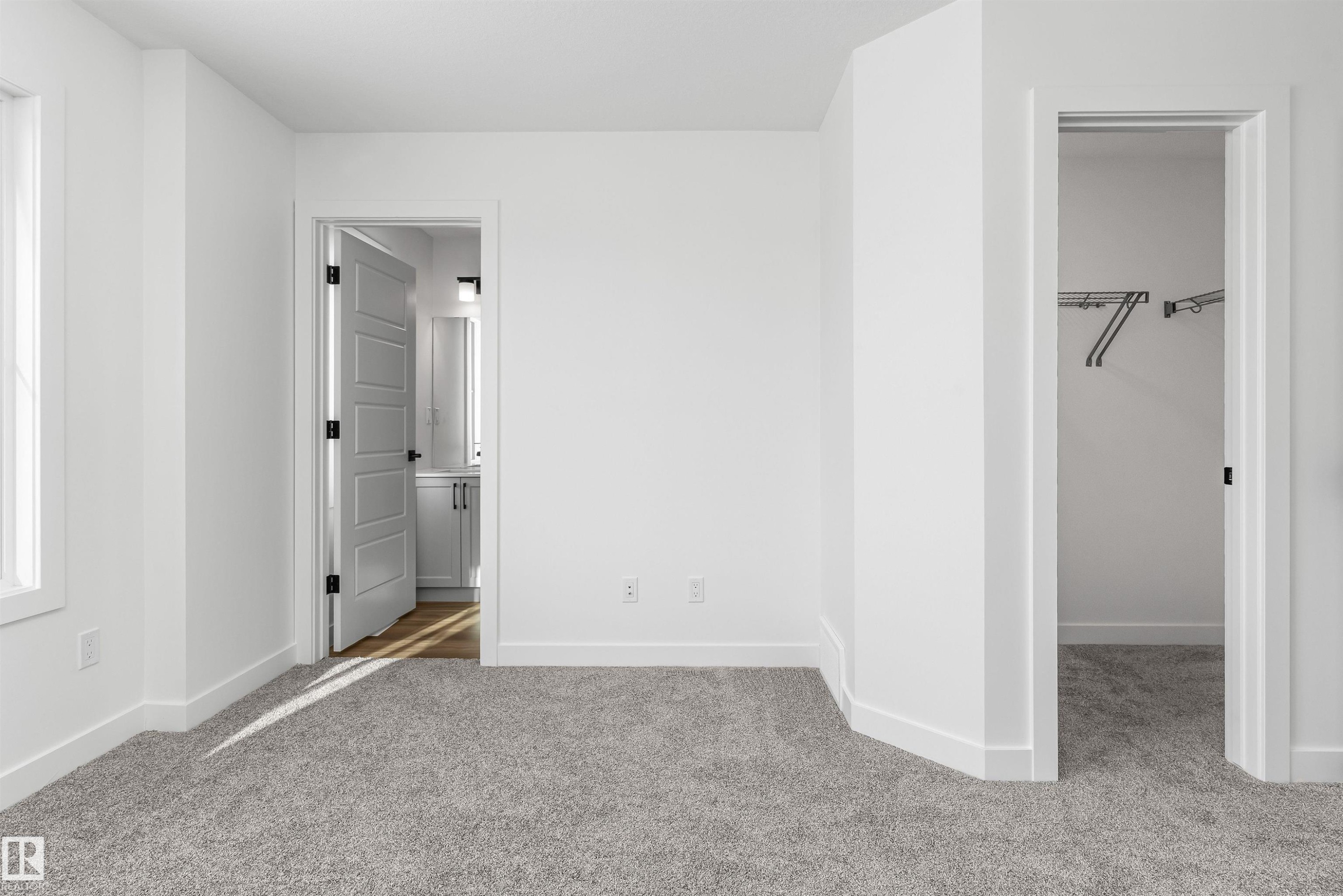 1008 14 Avenue, Edmonton, AB - Indoor