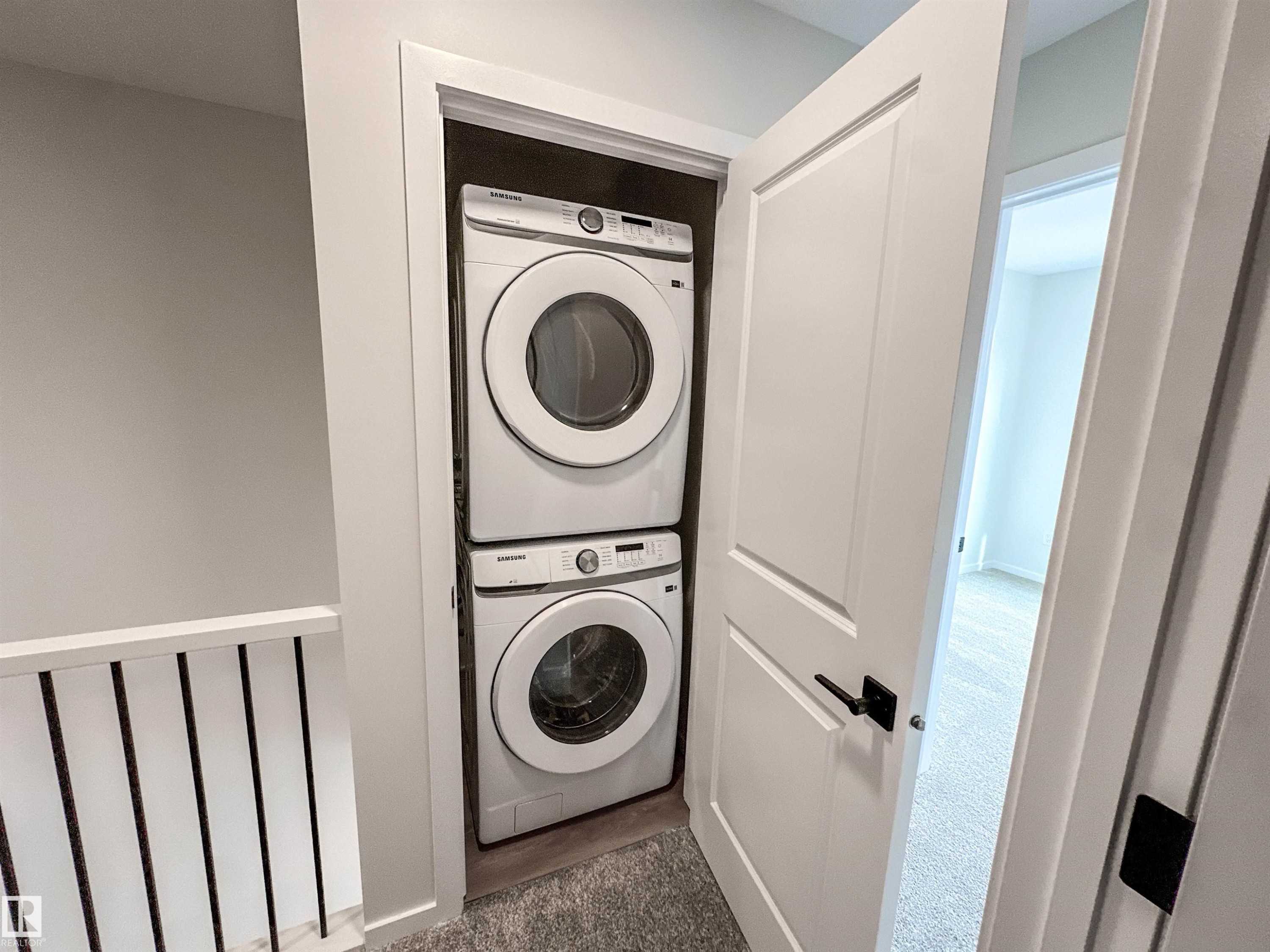 107 Brickyard Drive, Stony Plain, AB - Indoor Photo Showing Laundry Room