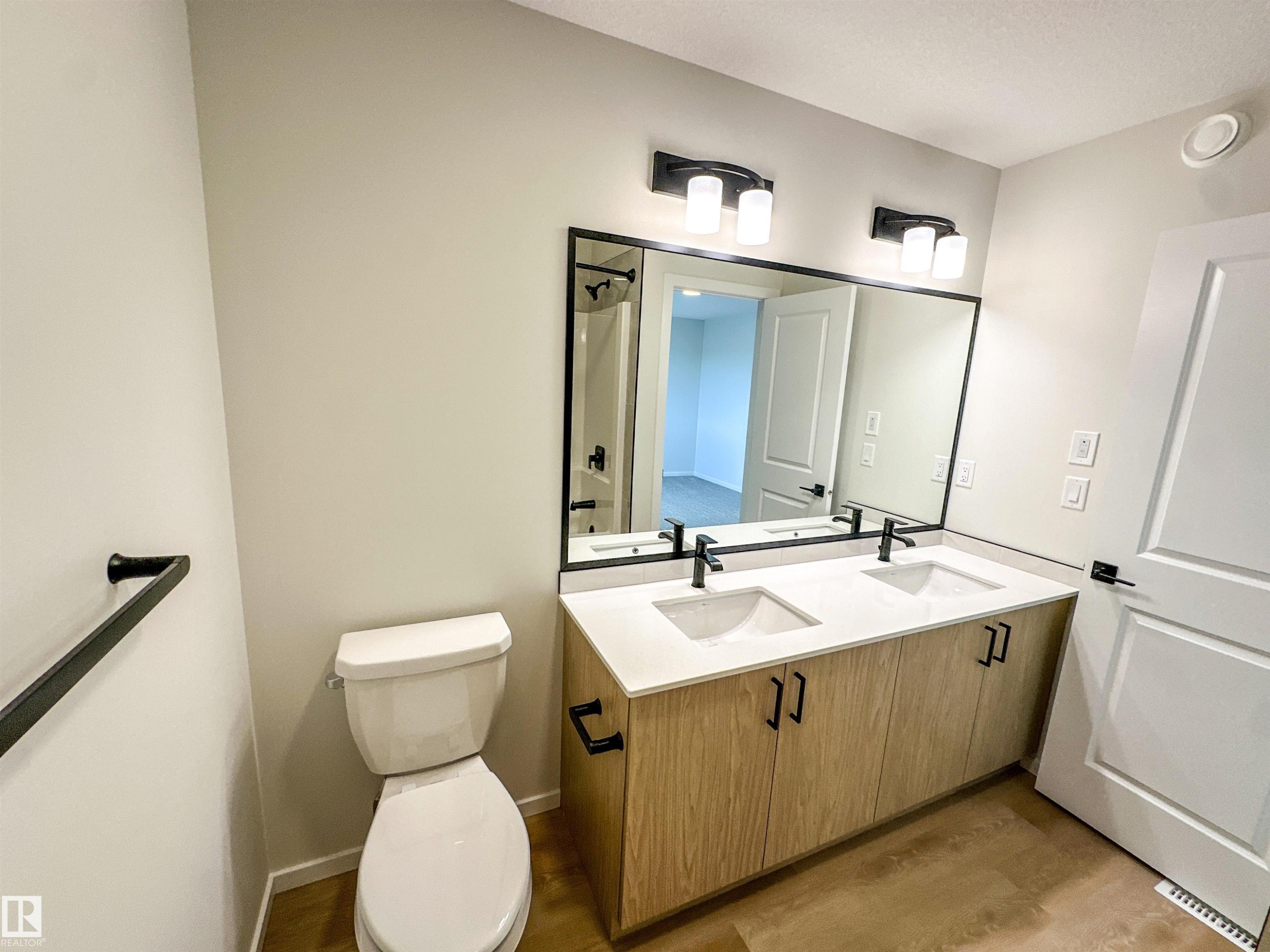 107 Brickyard Drive, Stony Plain, AB - Indoor Photo Showing Bathroom
