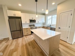 107 BRICKYARD Drive Stony Plain, AB T7Z 0P2