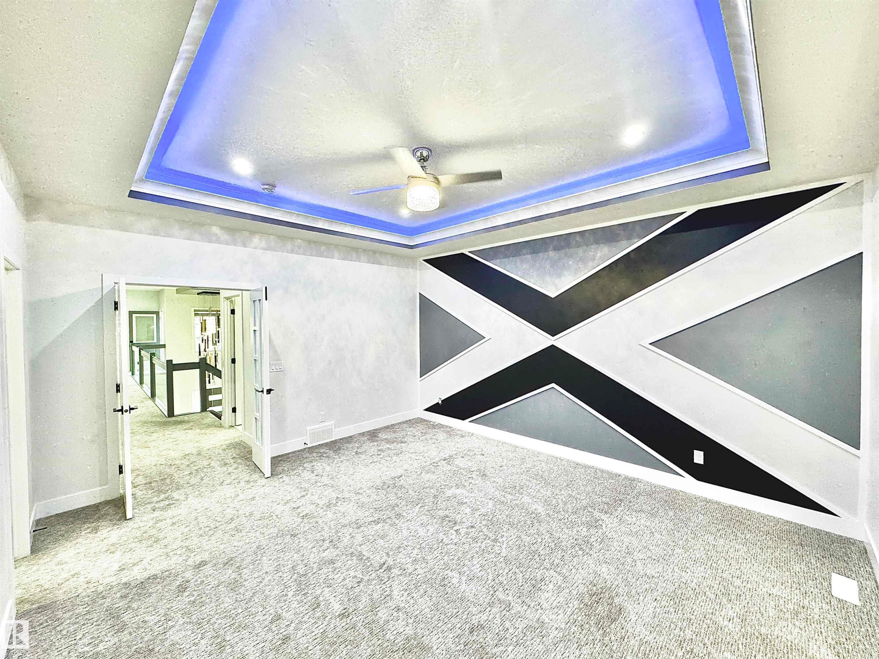 1836 22 Street, Edmonton, AB - Indoor Photo Showing Other Room
