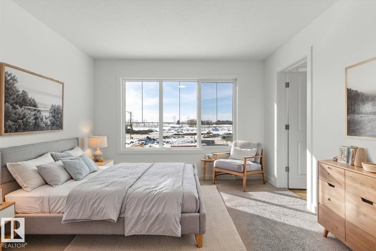 1020 14 Avenue Nw, Edmonton, AB - Indoor Photo Showing Bedroom