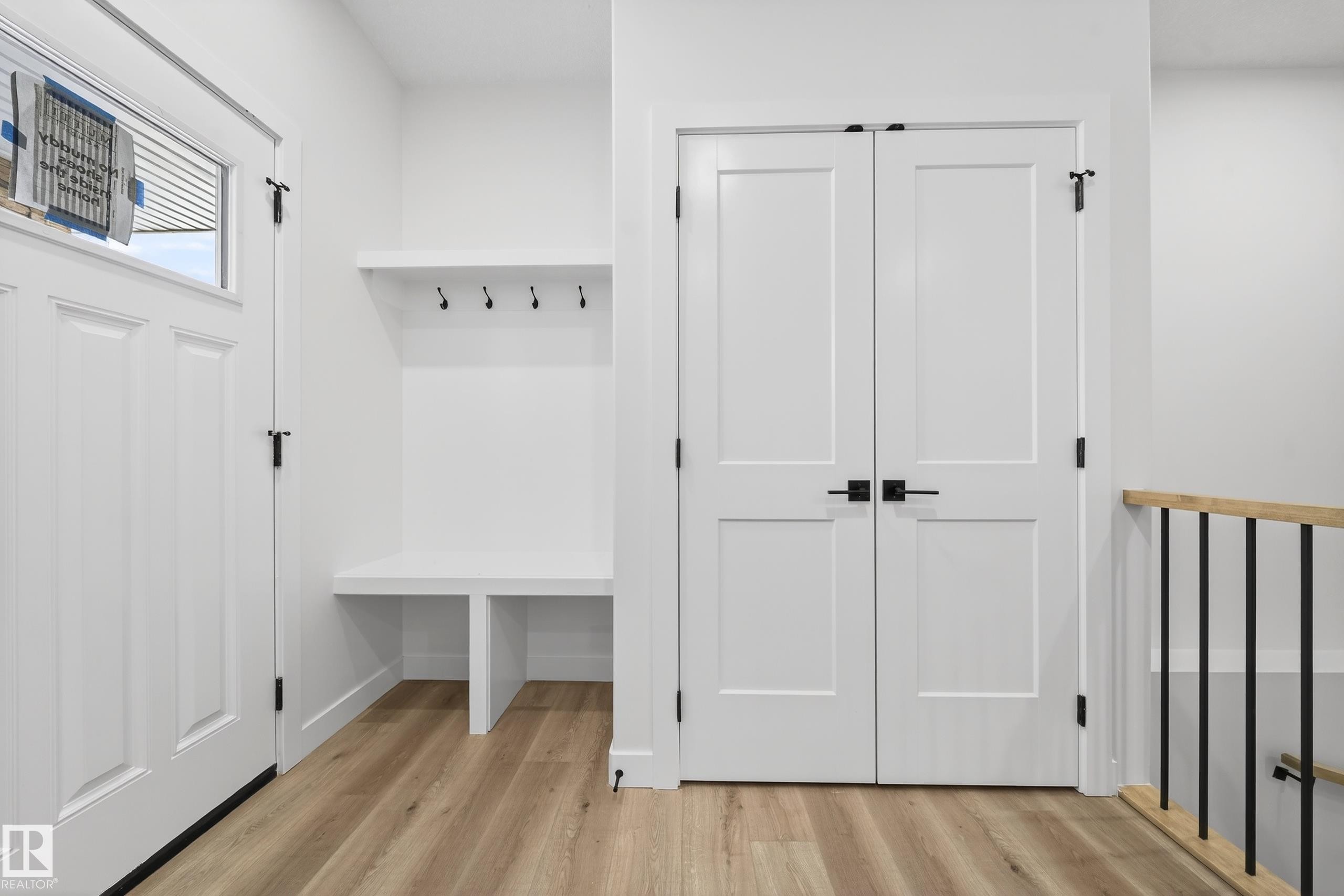 3325 Chickadee Drive, Edmonton, AB - Indoor Photo Showing Other Room