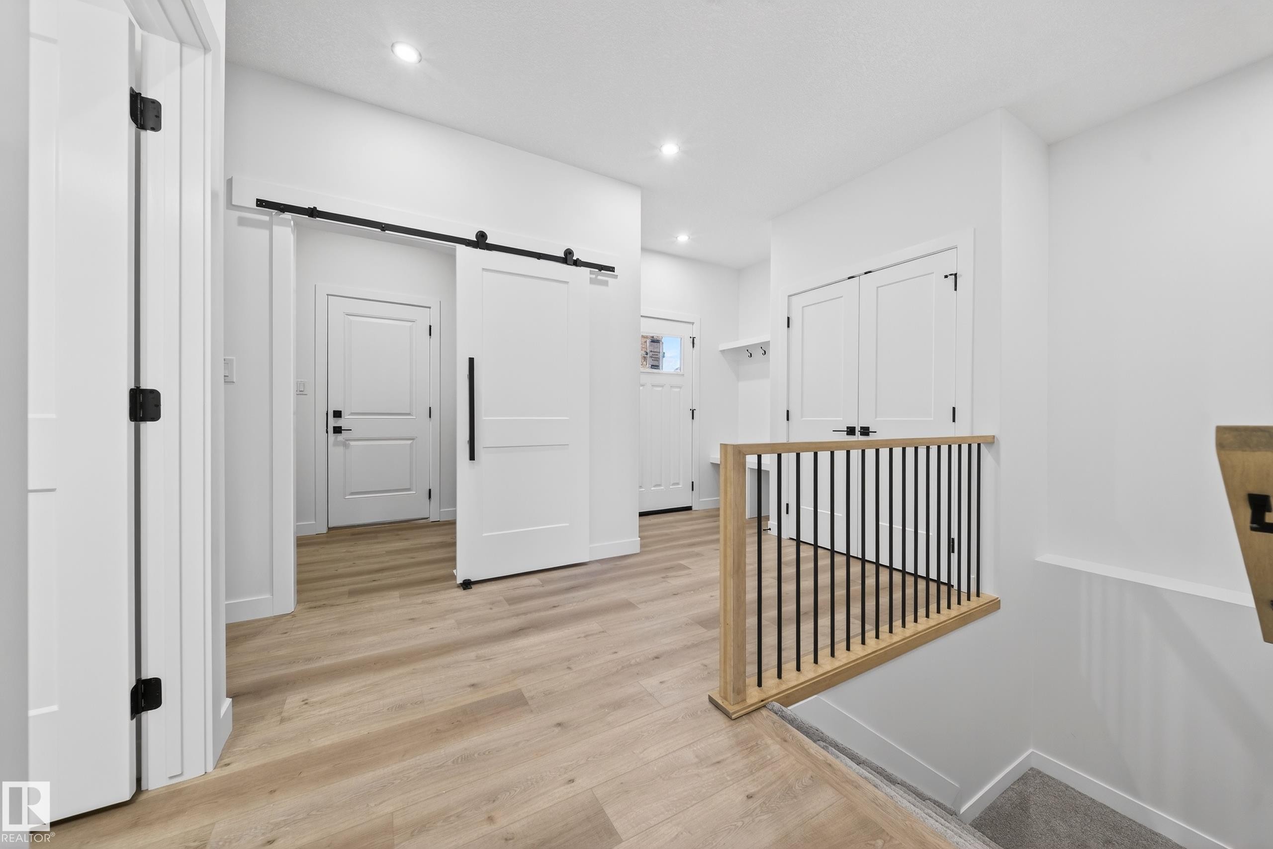 3325 Chickadee Drive, Edmonton, AB - Indoor Photo Showing Other Room