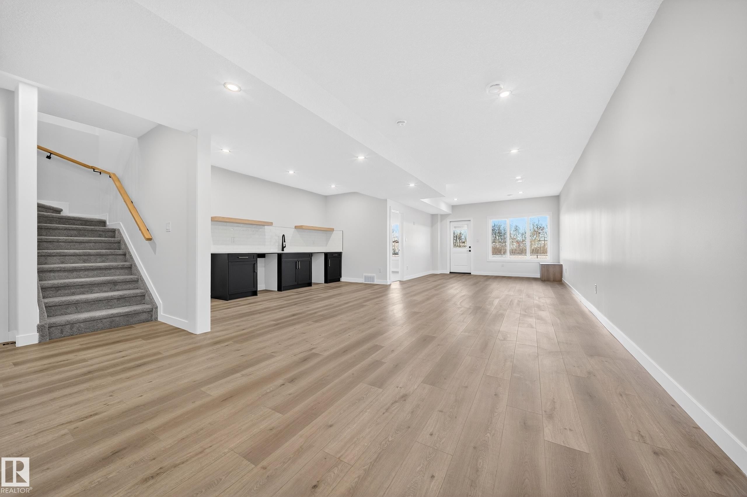 3325 Chickadee Drive, Edmonton, AB - Indoor Photo Showing Other Room