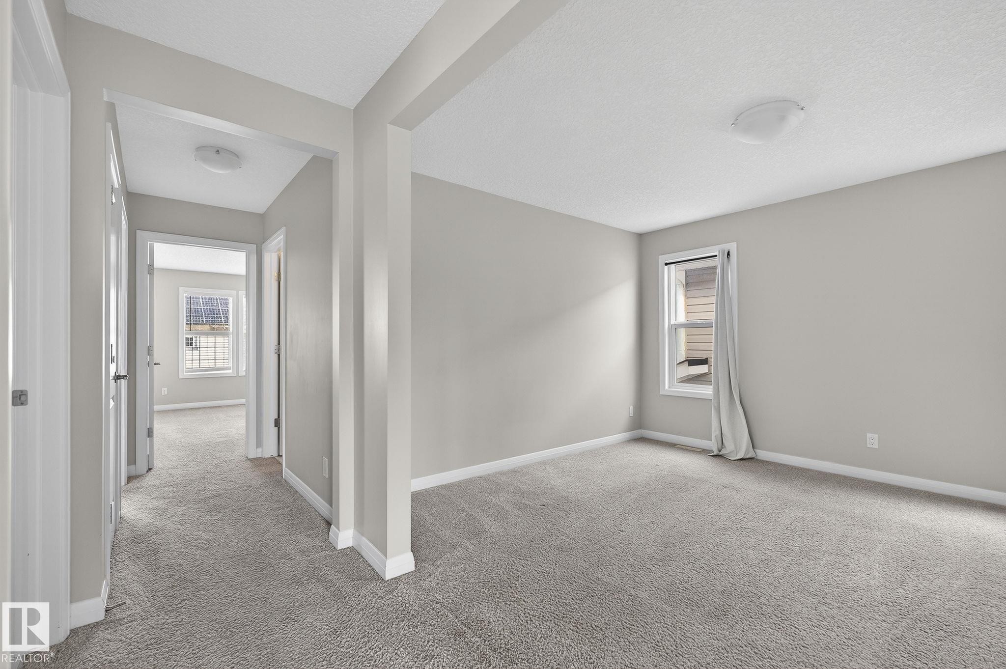 22921 94A Avenue, Edmonton, AB - Indoor Photo Showing Other Room