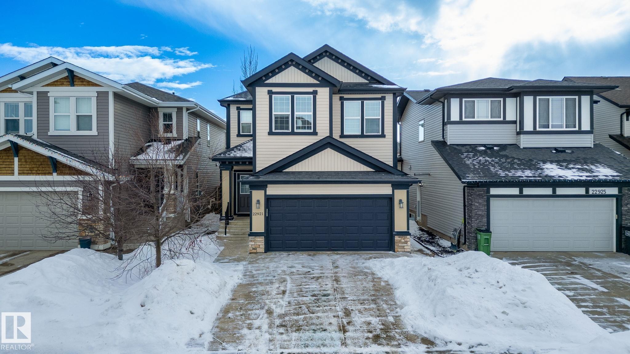 22921 94A Avenue, Edmonton, AB - Outdoor With Facade