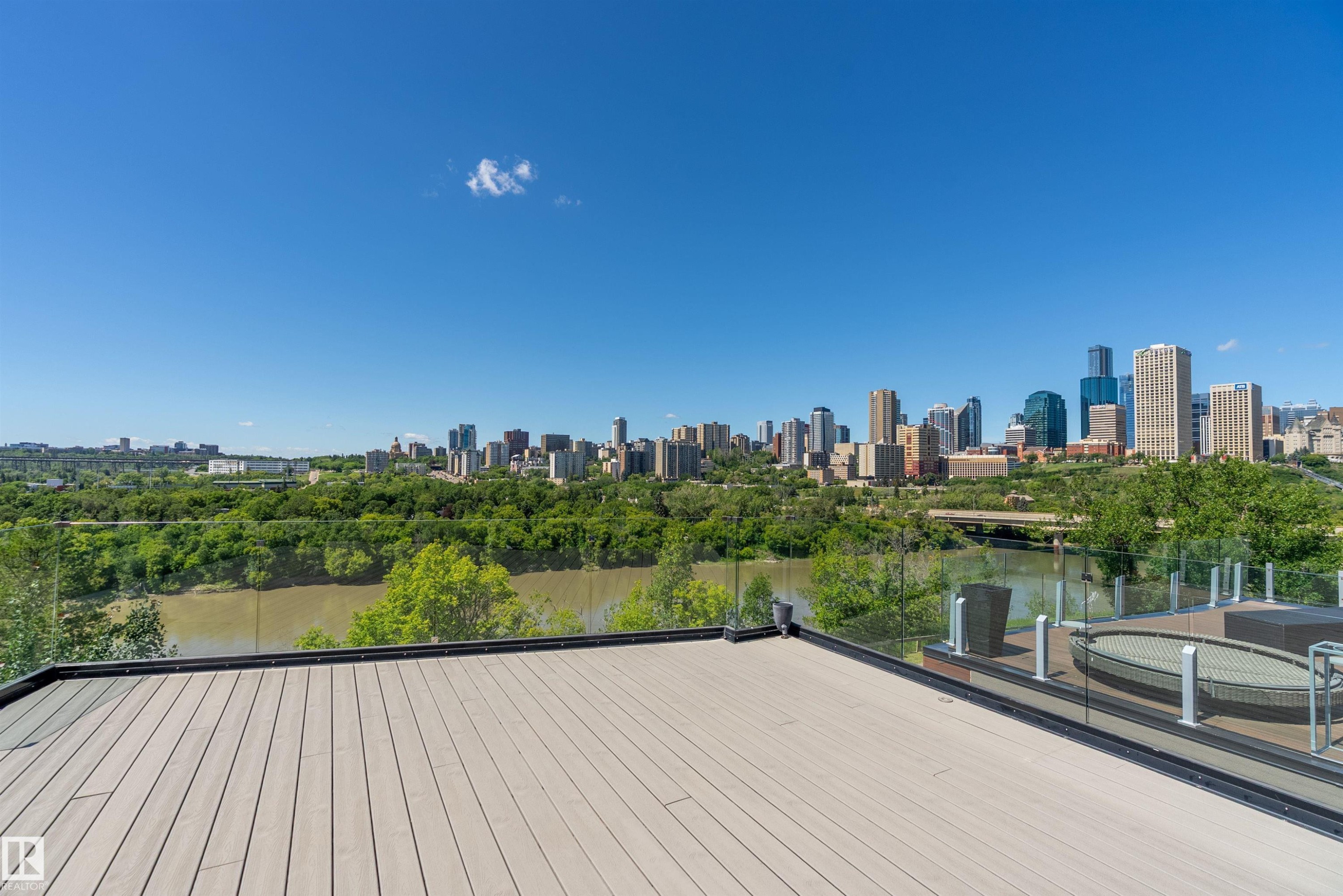 9509 99B Street, Edmonton, AB - Outdoor With View