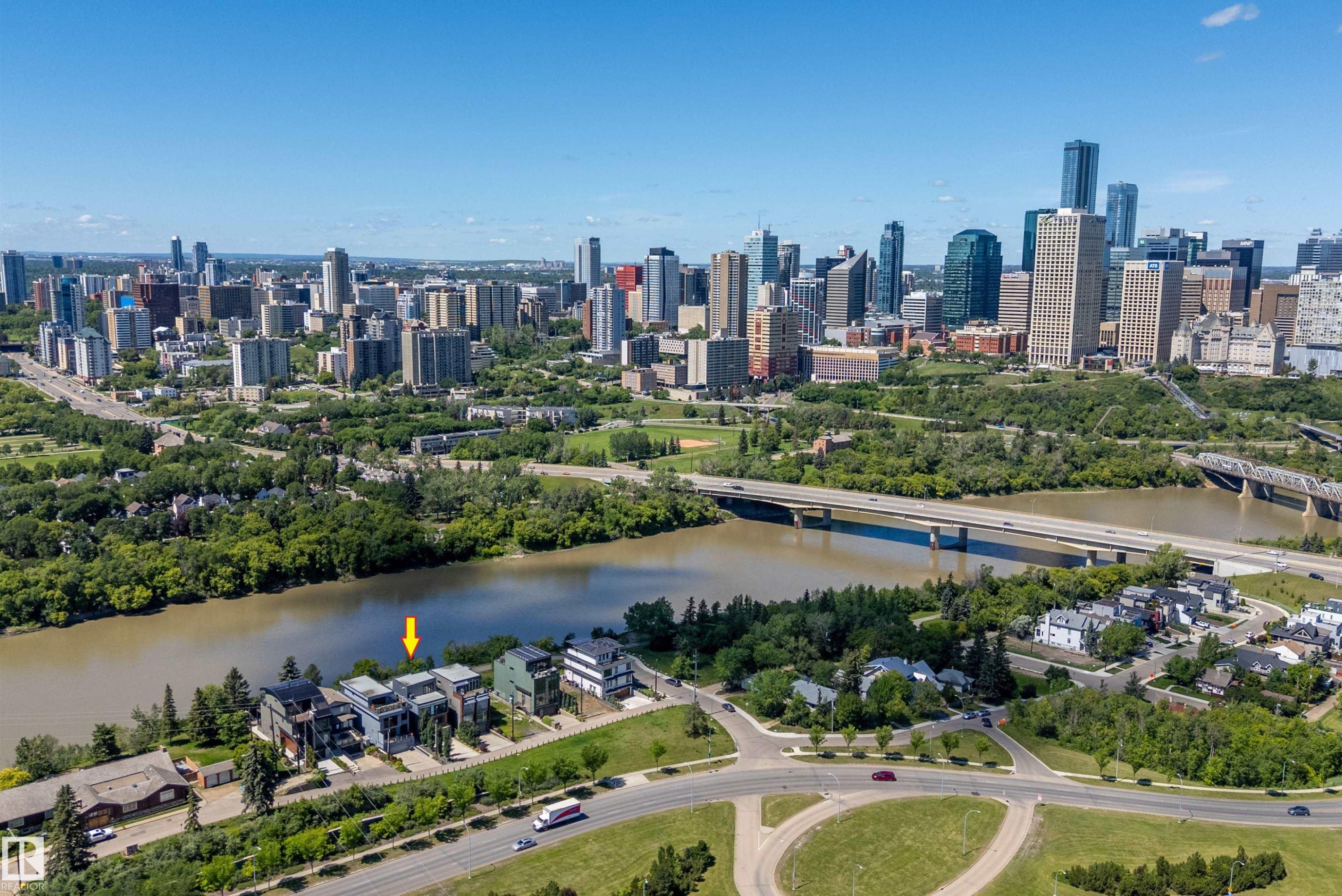 9509 99B Street, Edmonton, AB - Outdoor With View