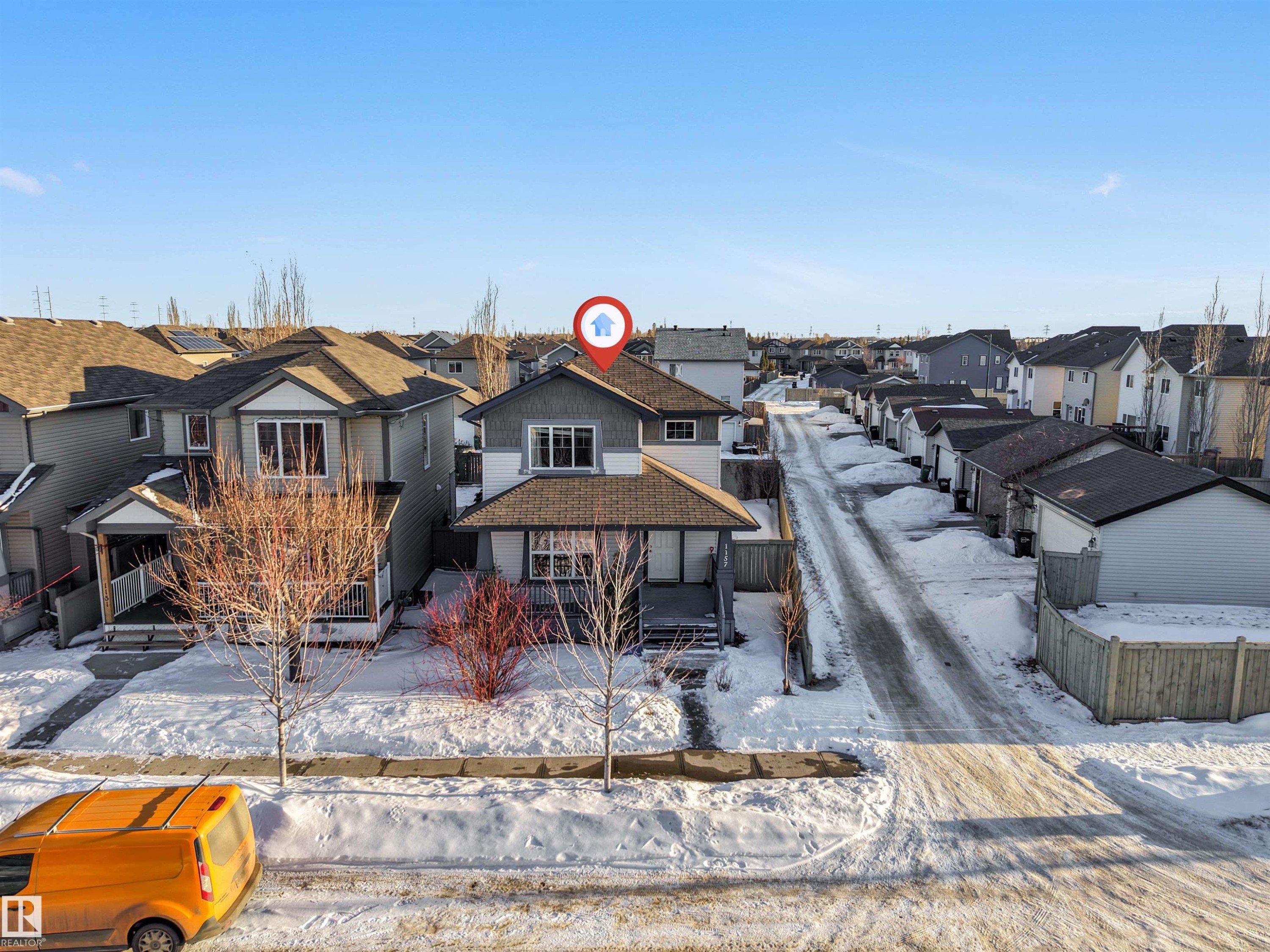 View of front of house with a residential view - 1157 37 Avenue, Edmonton, AB - Outdoor With Facade