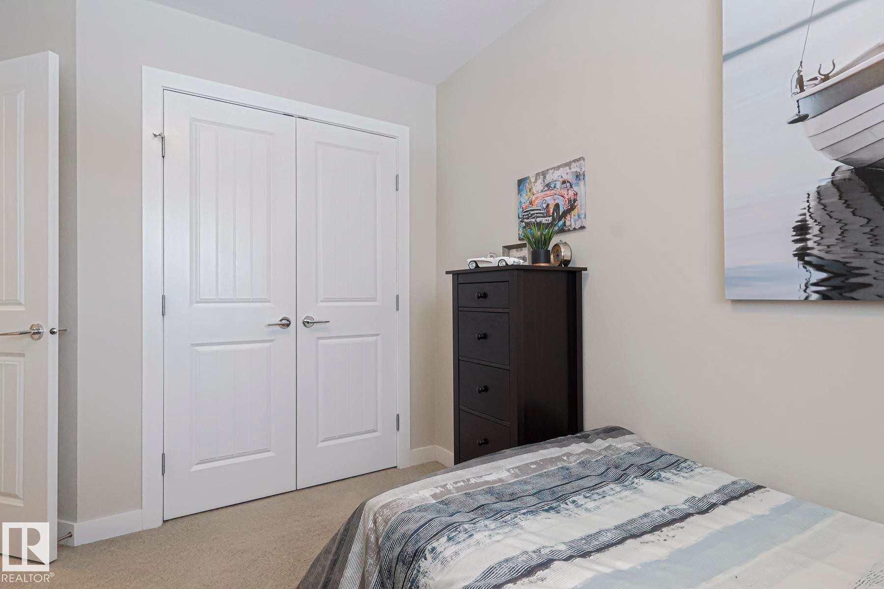 12209 103 Street, Edmonton, AB - Indoor Photo Showing Bedroom