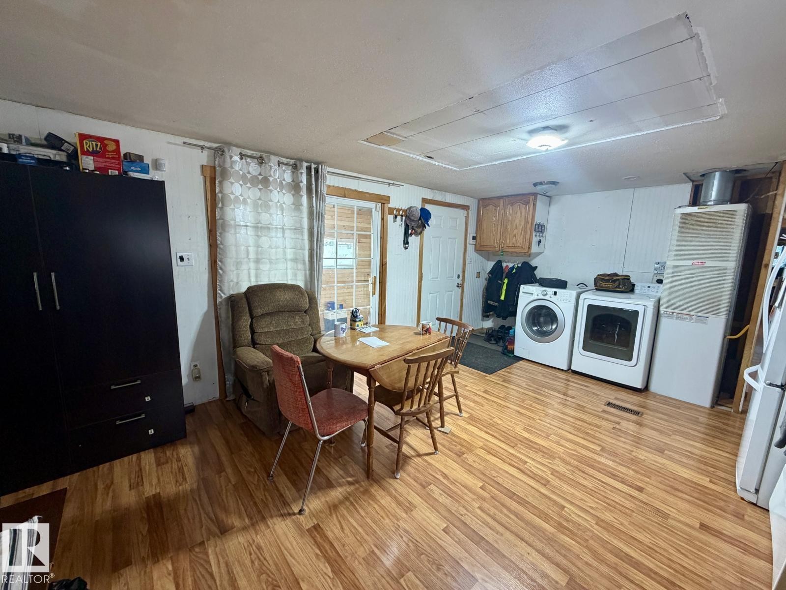 218 Hwy 13 E, Alder Flats, AB