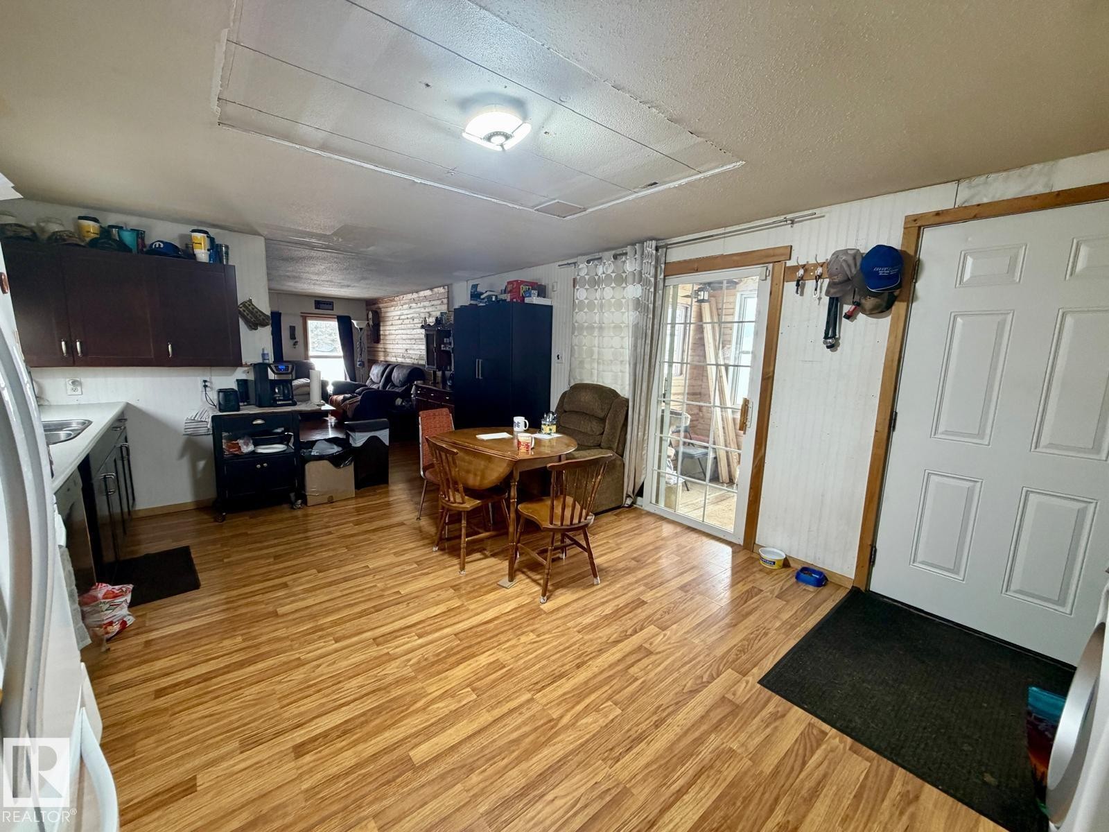218 Hwy 13 E, Alder Flats, AB