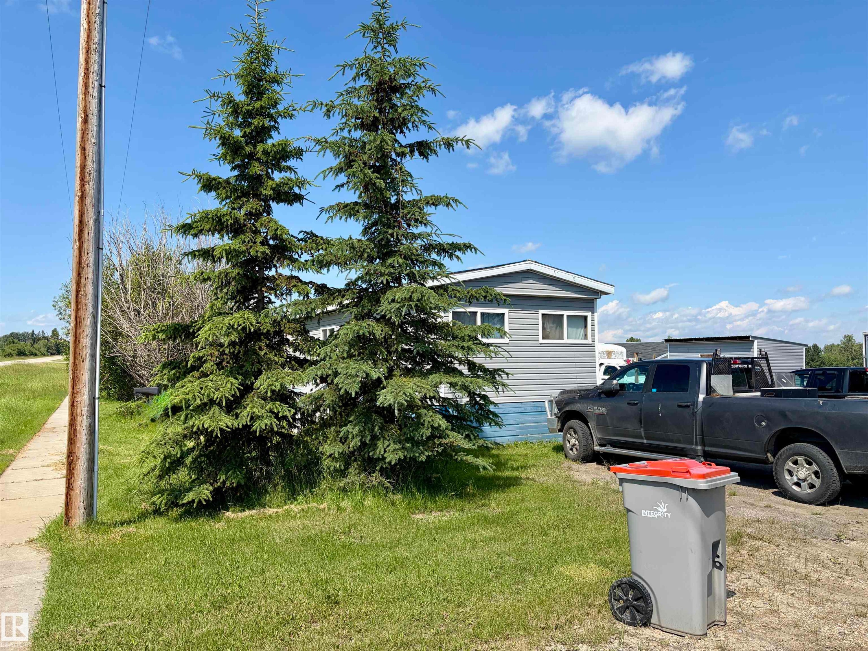 218 Hwy 13 E, Alder Flats, AB
