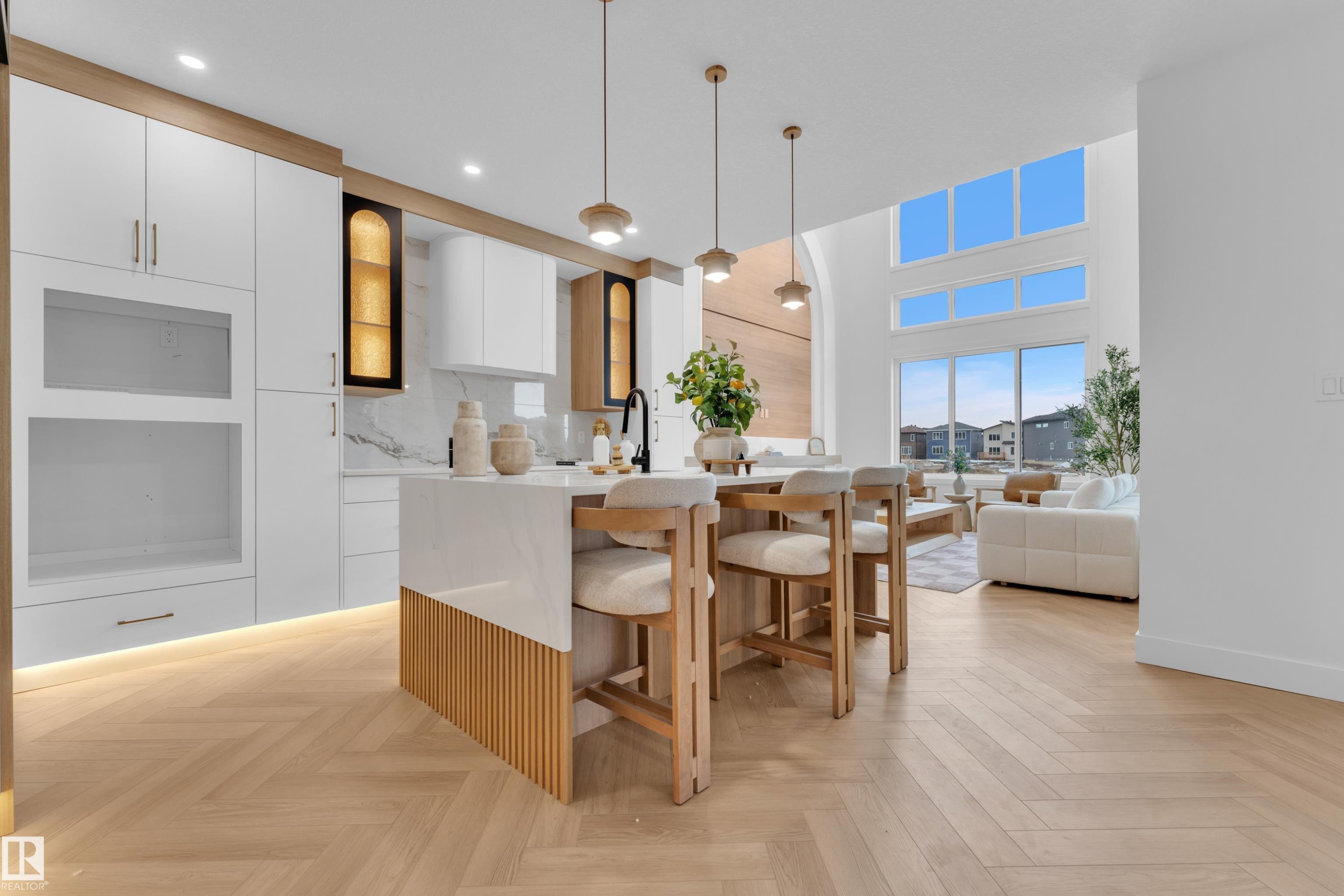 8458 Mayday Link Sw, Edmonton, AB - Indoor Photo Showing Dining Room