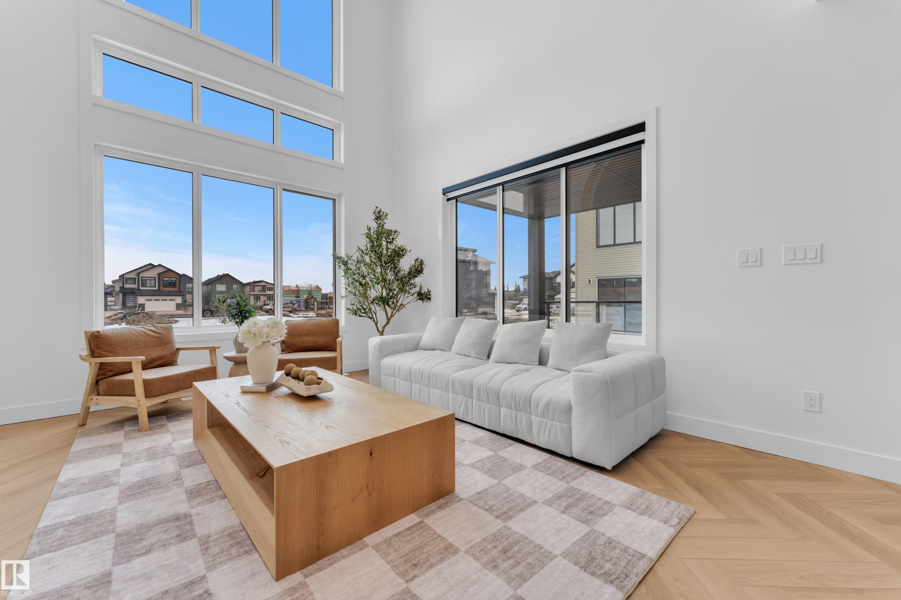 8458 Mayday Link Sw, Edmonton, AB - Indoor Photo Showing Living Room